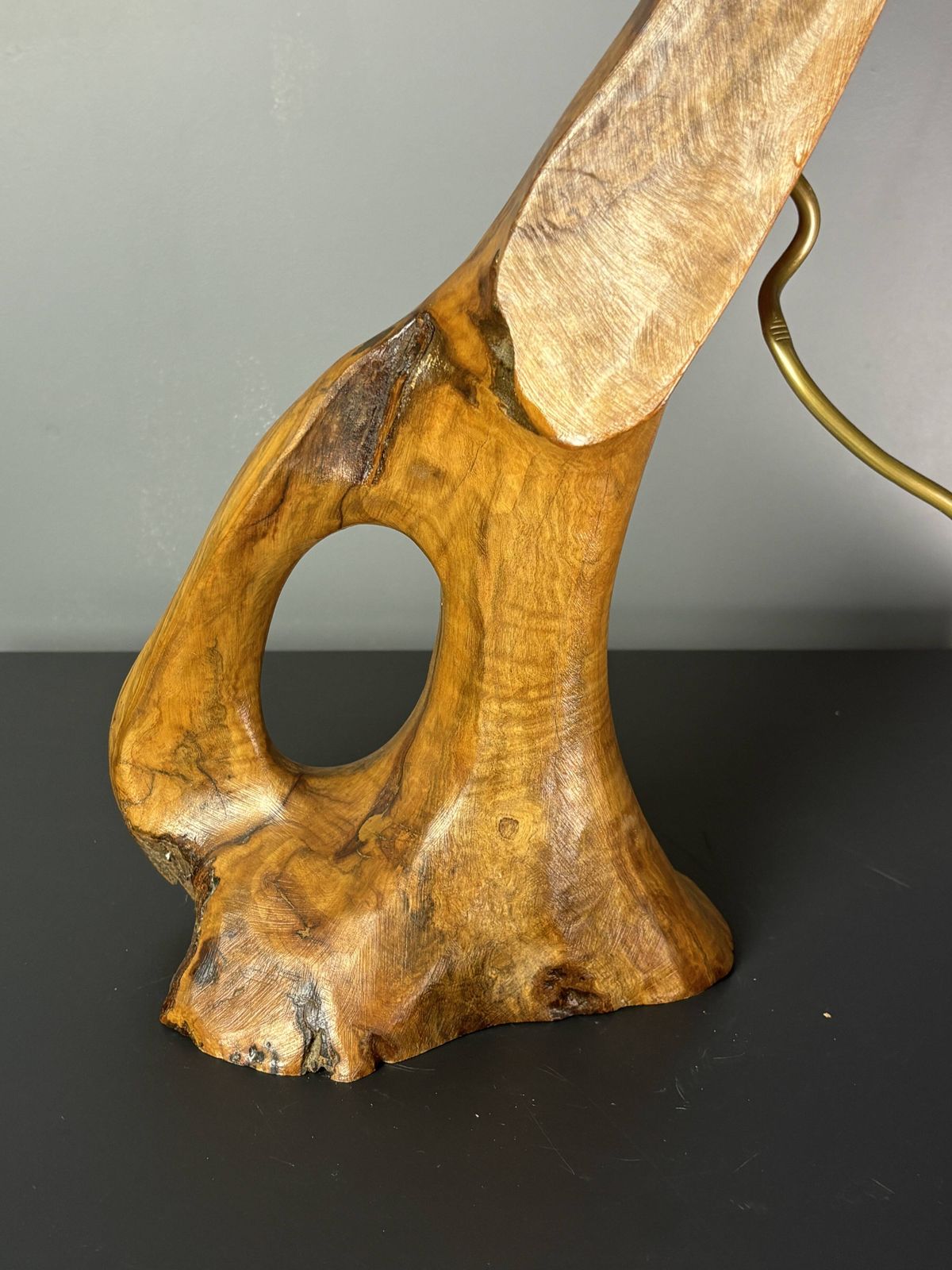 Lampe de table mid-century brutaliste en bois d'olivier, années 1950 photo 513.0