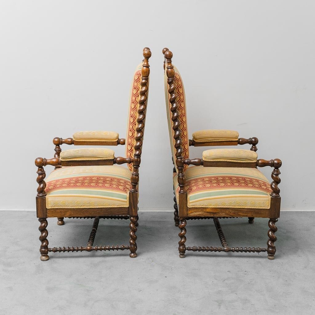 Pair Of Antique Wood And Fabric Armchairs With Armrests – Classic Style photo vintage