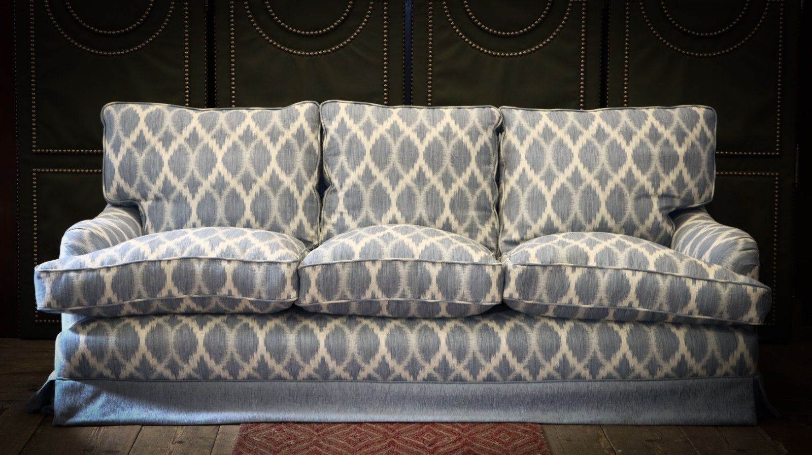 Peter Dudgeon 3 Seater Connaught Grand Sofa Jane Churchill Fontane Blue Linen 🚚 photo 4000.0