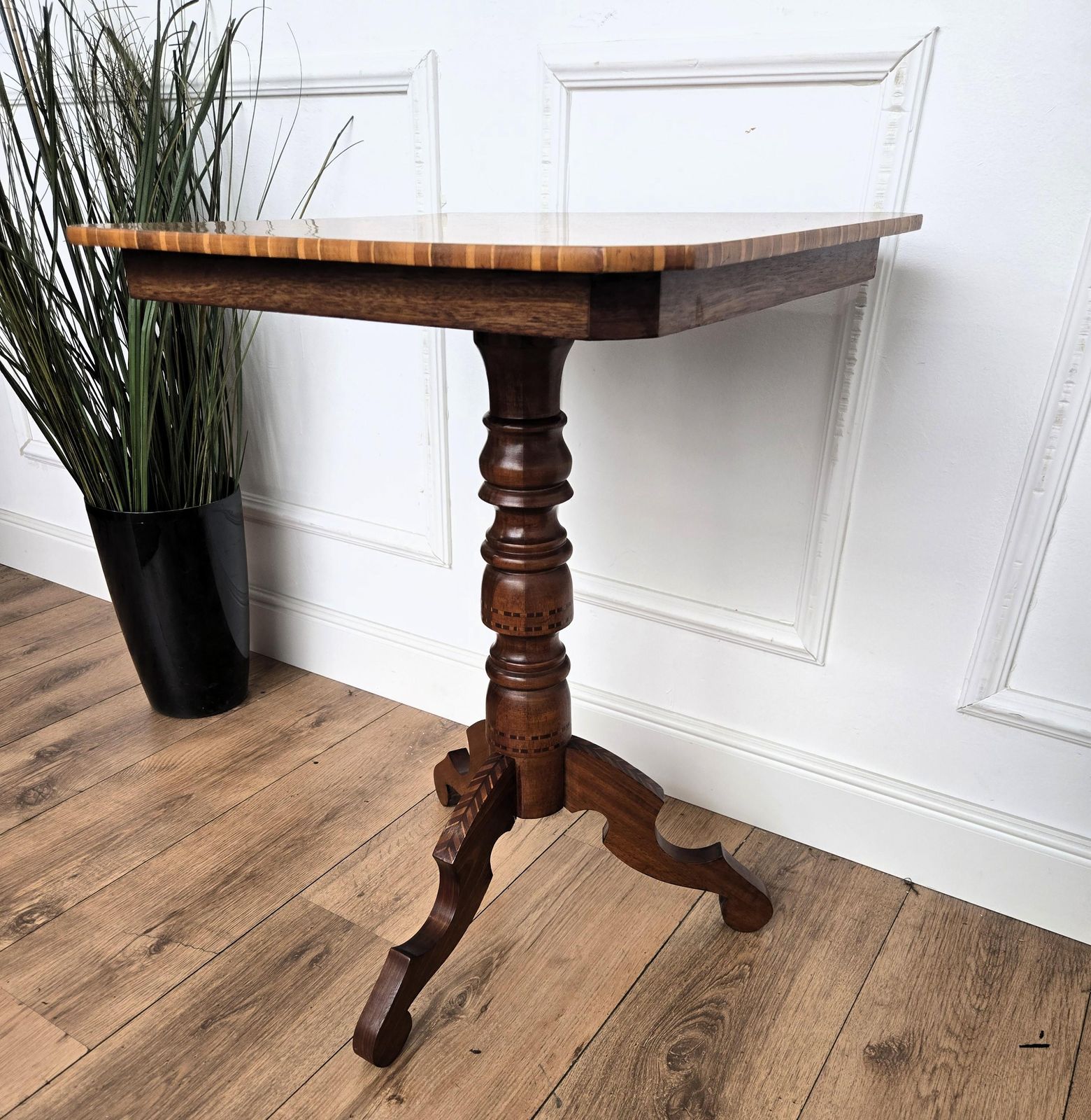 Neoclassical Italian Biedermeier Walnut Inlay Tripod Chess Games Or Side Table photo vintage