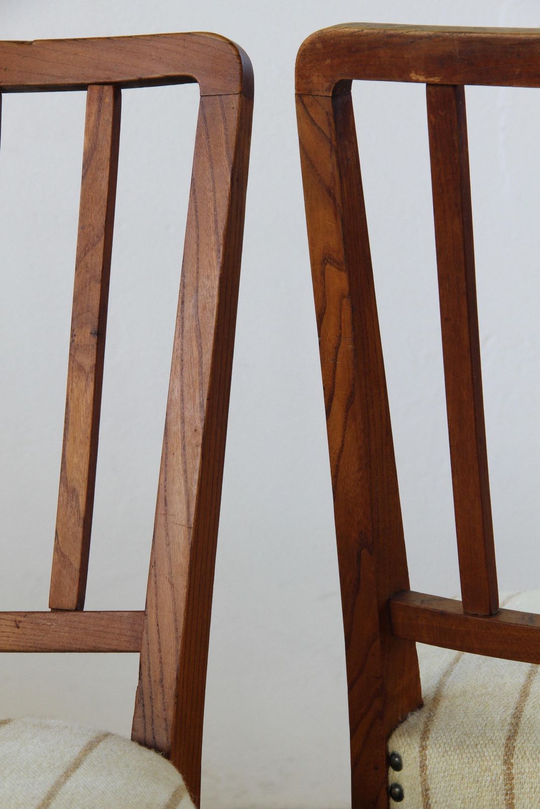 photo furniture Vintage Deense Mid Century Modern Eetkamerstoelen, Ca. Jaren 1940, In De Stijl Van Fritz Hansen