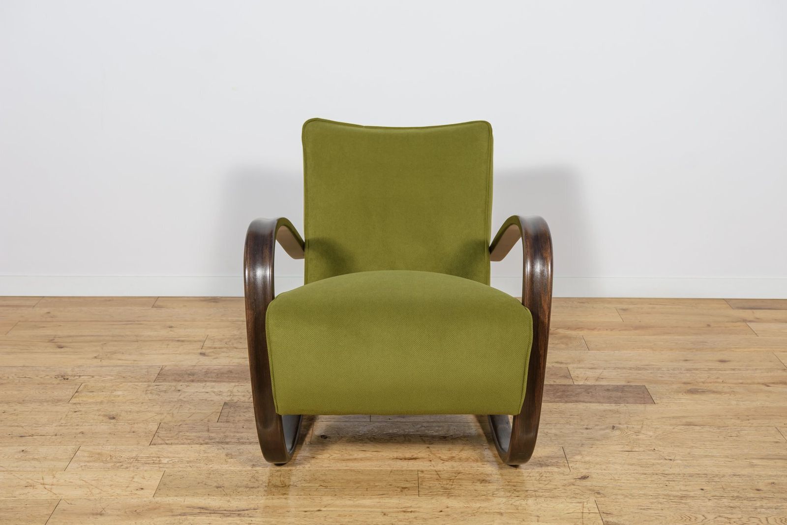 Model H 269 Lounge Chair By Jindřich Halabala For Up Závody, 1930s photo furniture