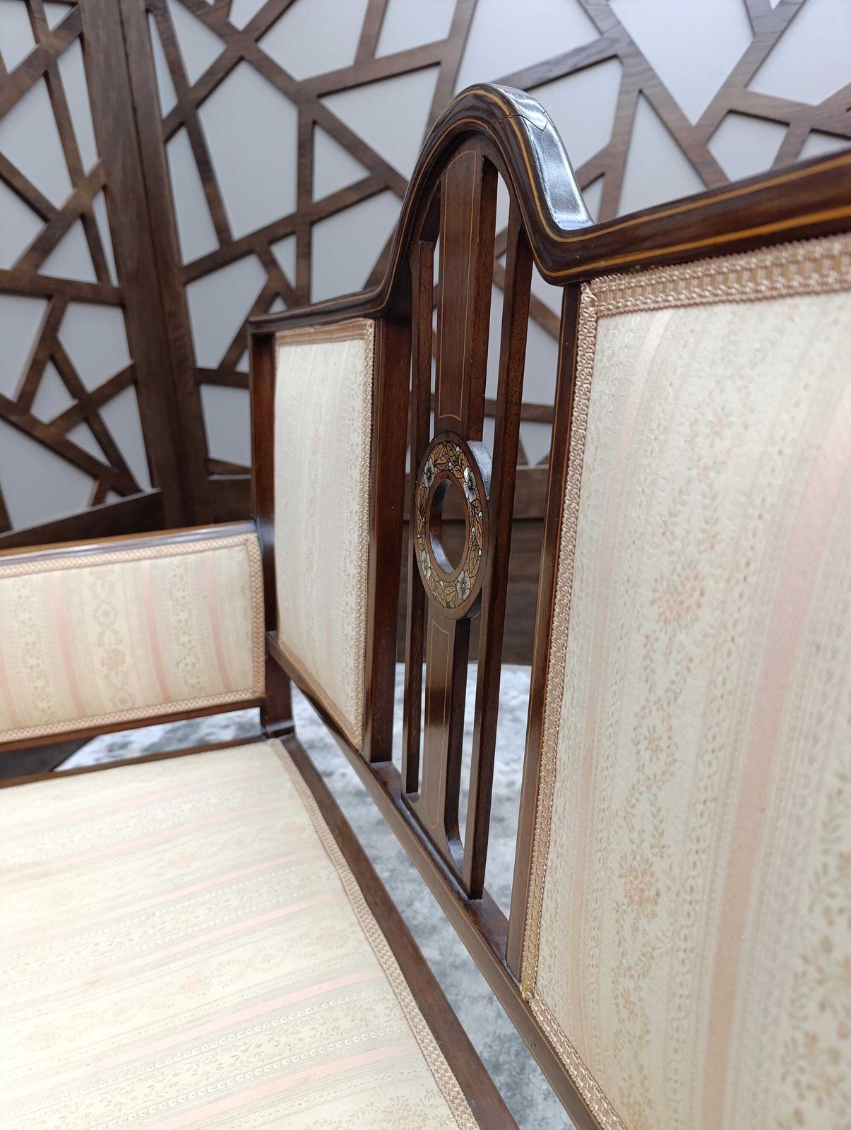 Edwardian Mahogany Salon Suite | Mother Of Pearl Inlay | Early 20th Century photo vinterior