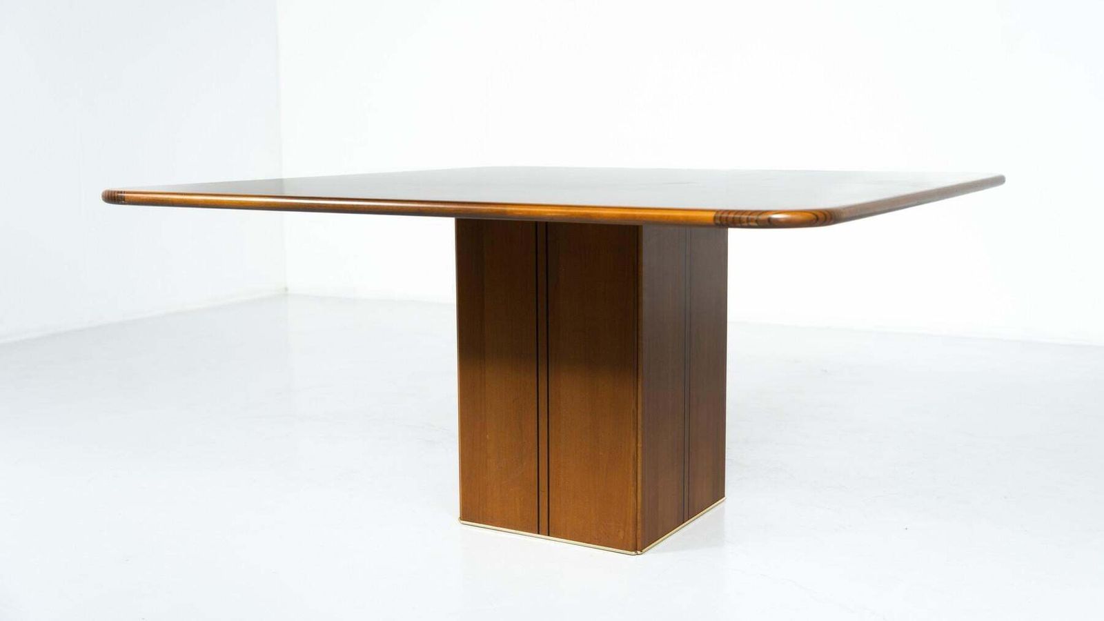 Africa Dining Table By Afra & Tobia Scarpa, Maxalto Artona Series, Italy, 1970s photo for sale