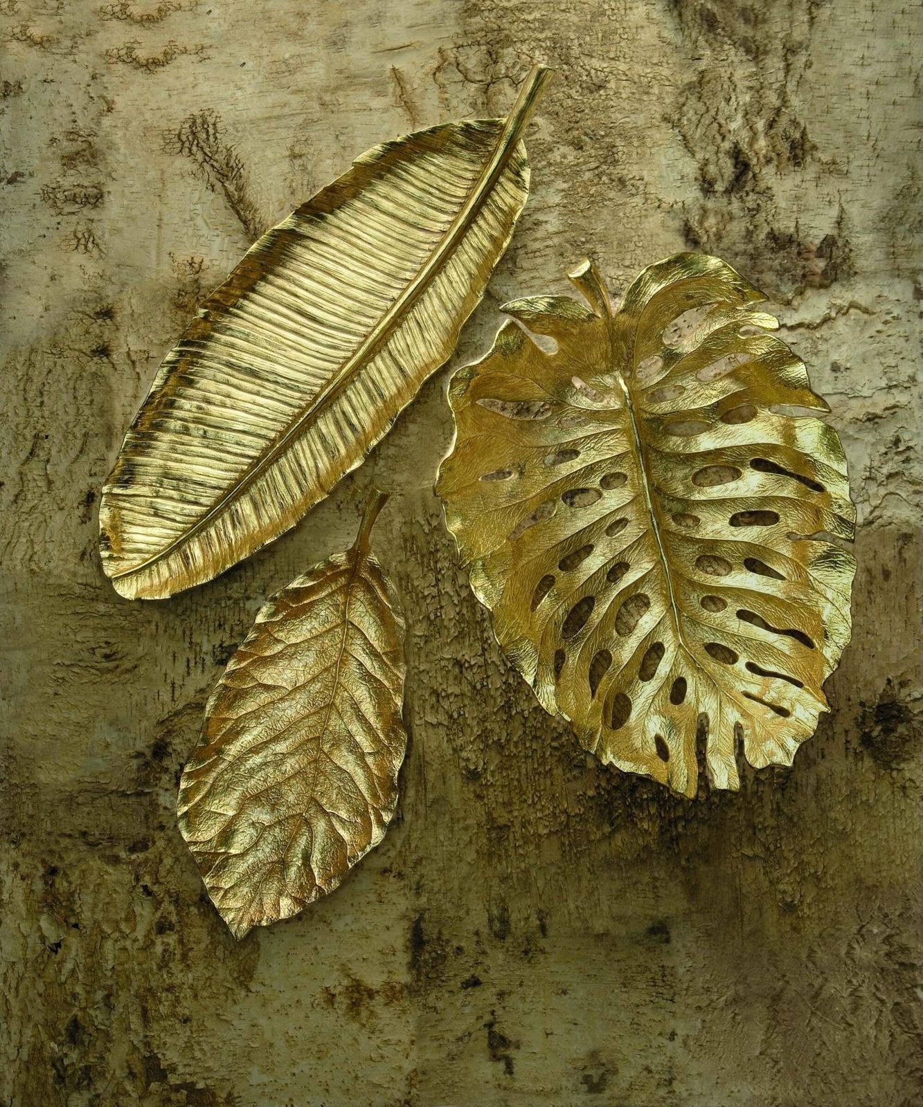 Set Of 2 Gold Monstera Leaf Bowl In Organic Sculptural Metal Design photo vintage