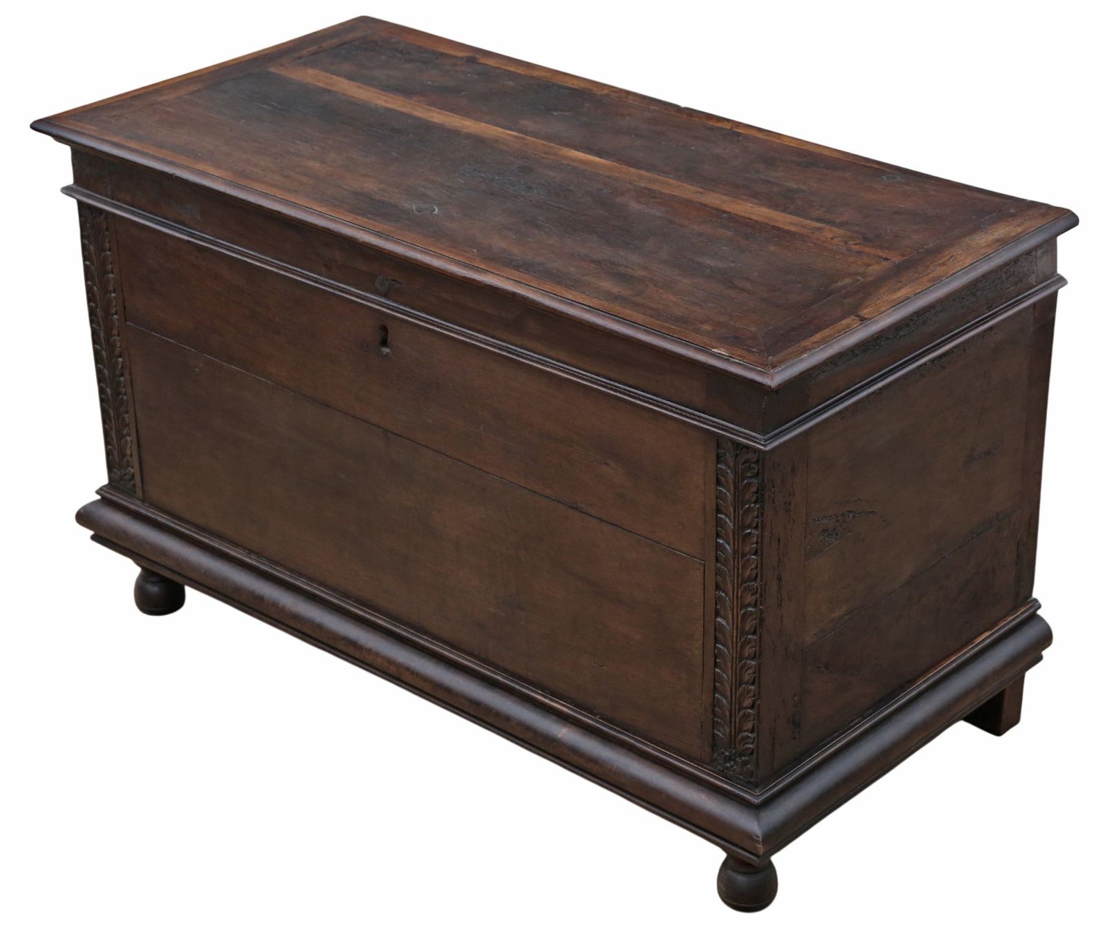 Antique Large 18th Century European Oak Coffer / Mule Chest – Fine Quality photo for sale