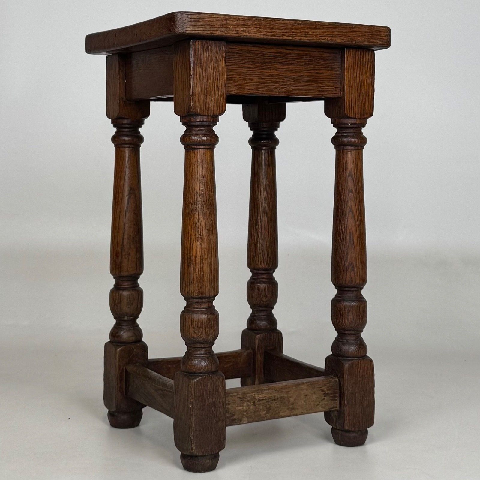 photo furniture Antique 20th Century Edwardian Set Of 3 Oak Stools ( Af 5540 )