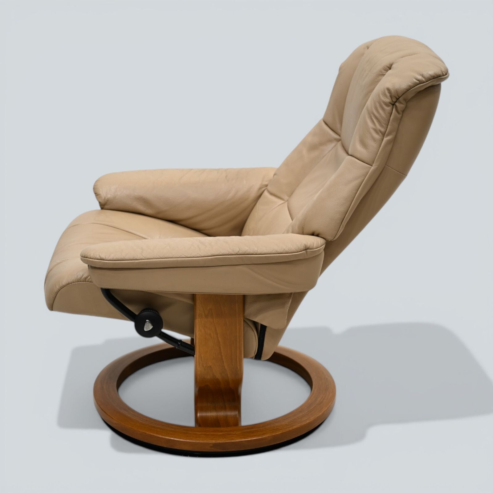387.0 Erkornes Stressless Reclining Armchair Beige Leather Swivel Free Uk Delivery photo