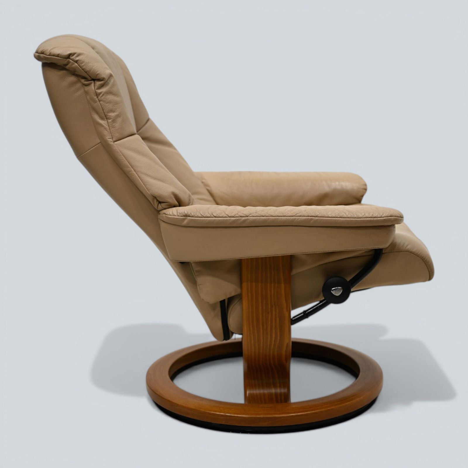 photo vintage Erkornes Stressless Reclining Armchair Beige Leather Swivel Free Uk Delivery