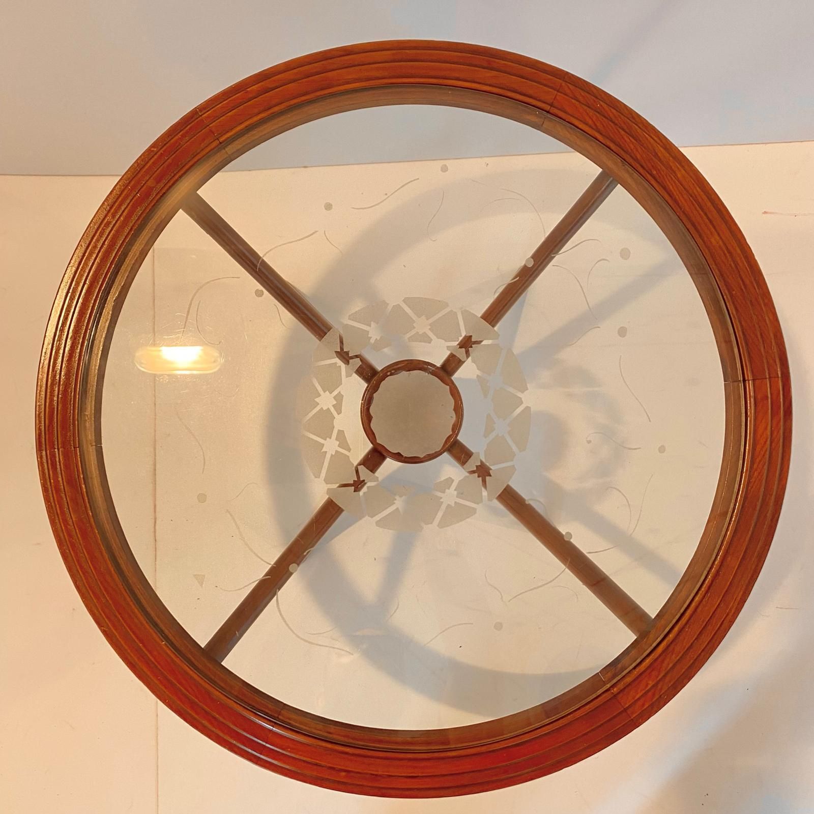 Modernist Round Wood Coffee Tabe With Spider Legs, Italy In The Style Fo Paolo Buffa. photo Furniture