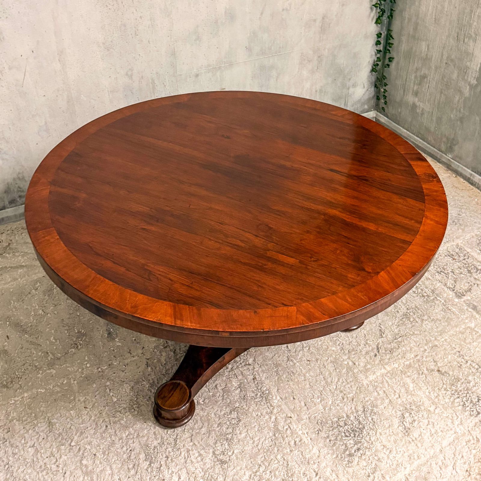 photo buy William IV Rosewood Tilt‑Top Dining/Centre Table With Yew Wood Crossbanding, C.1830–37