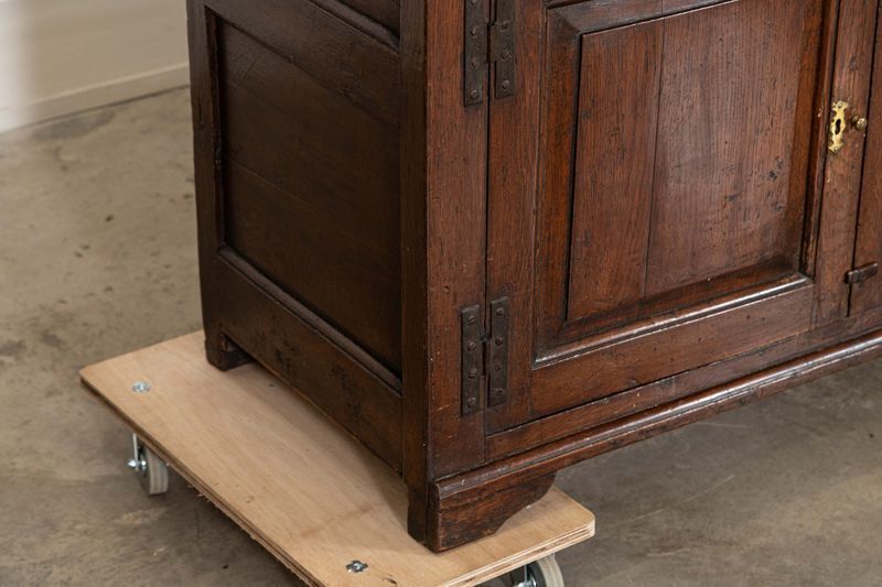 photo vinterior English George III Oak Dresser Base
