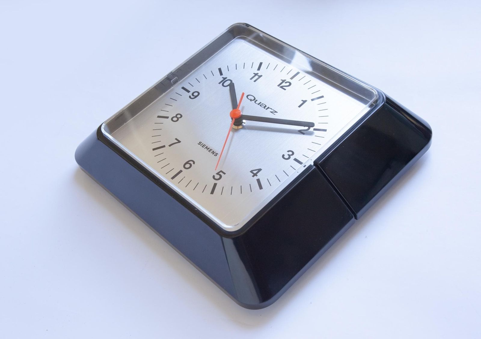 Space Age Siemens Wall Clock   Germany Panton Pop Mid Century Atomic Plastic 1970s 1980s Quartz photo for sale