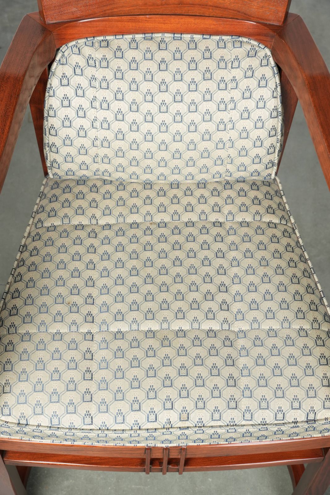 Stunning Art Deco Design Schuitema Dining Chairs From The Decoforma Series In Very Good Condition With Luxurious Fabric Upholstery. photo vinterior