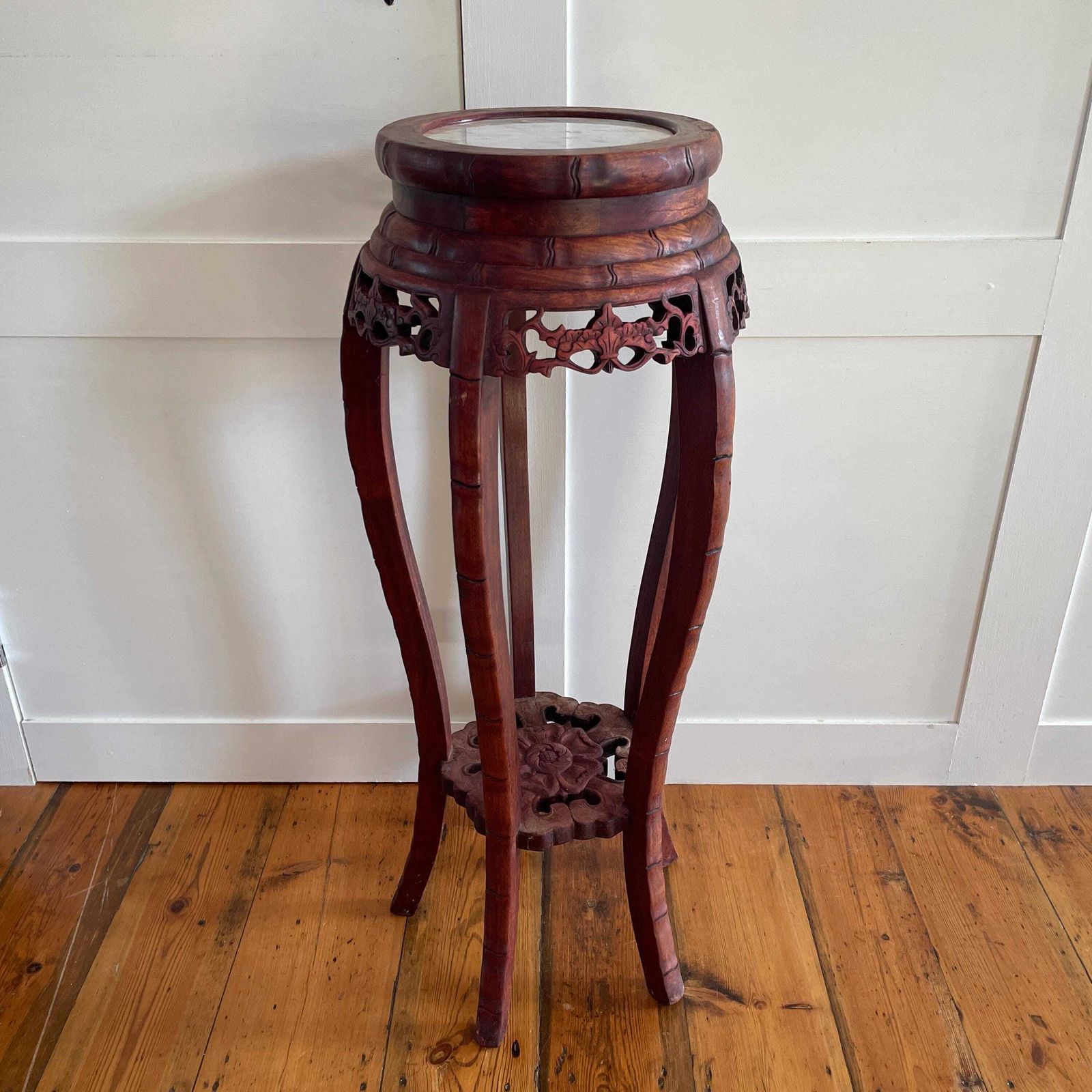 Antique Oriental Plant Stand Table Carved Wooden Marble Top Chinese Sculpture Carved Display Floral Carving Round Accent Lamp Side Pedestal