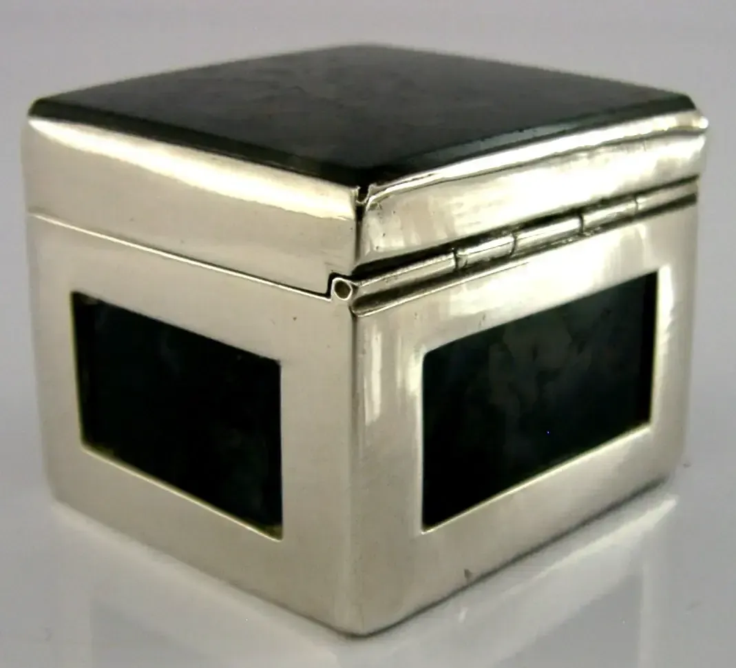 Boîte indienne en argent massif et agate mousse, vers 1920, d'époque, 78 g photo vinterior