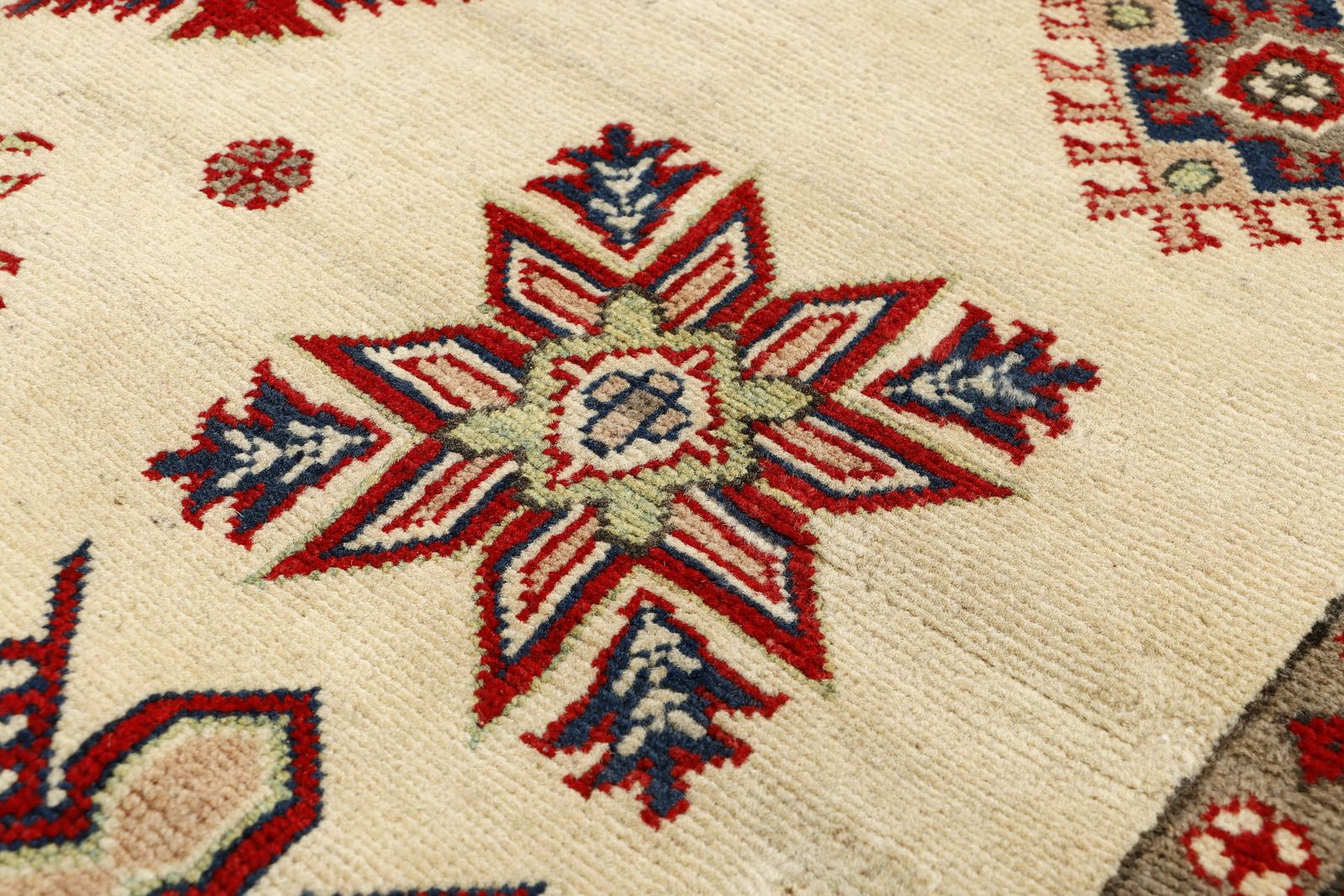 Ivory Kazak Traditional 5x7 Unique Area Rug photo Textiles