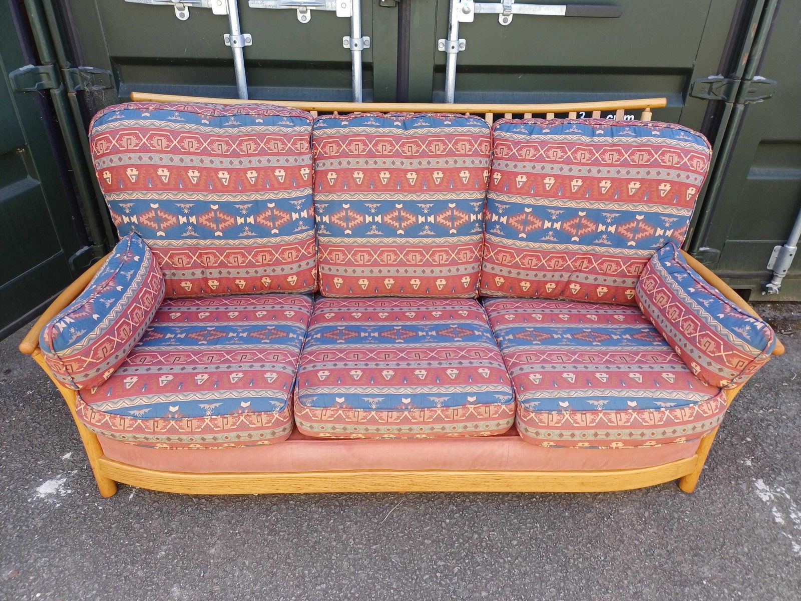 Ercol Renaissance 3 Seat Sofa   Ercol Fabric   Light Frame   Free Delivery Within 50 Miles, Further "At Cost".