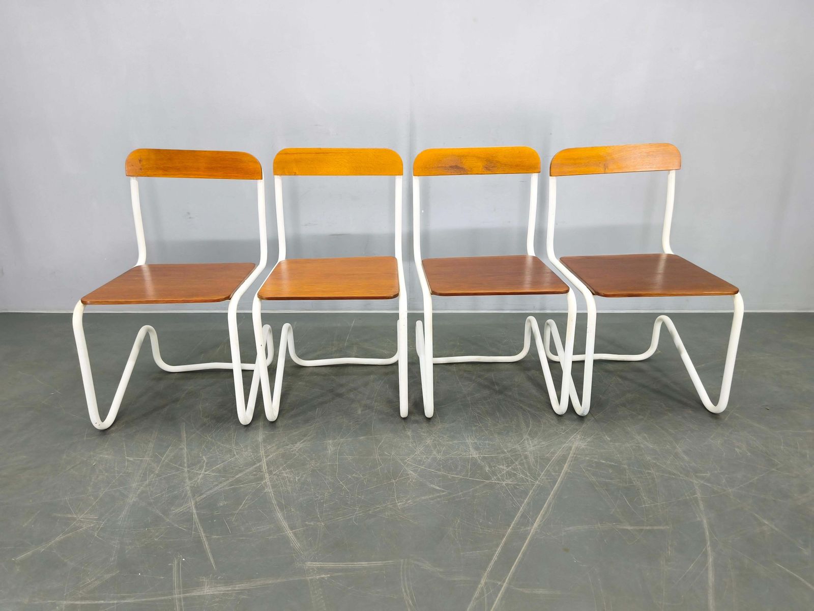 Set Of 4 Bauhaus Cantilever Chairs, Tubular Steel, Germany 1930s photo for sale