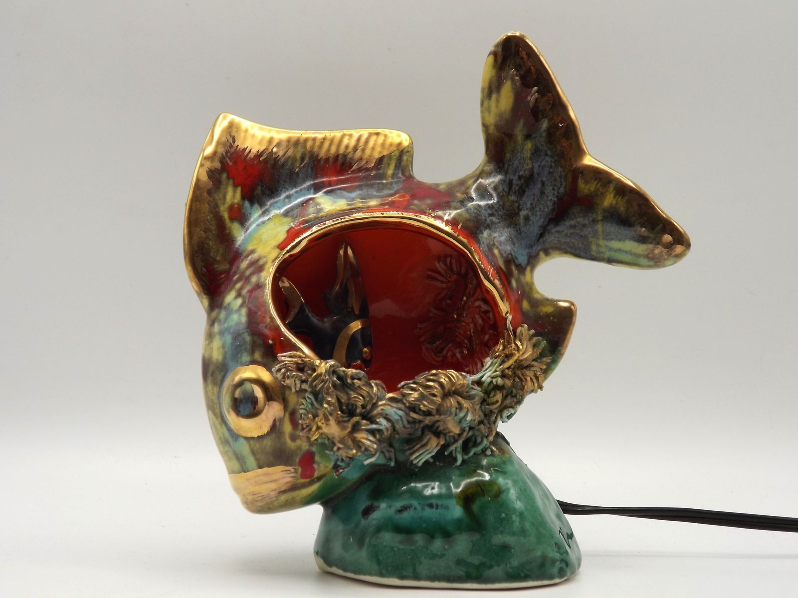 photo for sale Lampe de table en céramique de Vallauris, poisson polychrome, estampillée, années 1950
