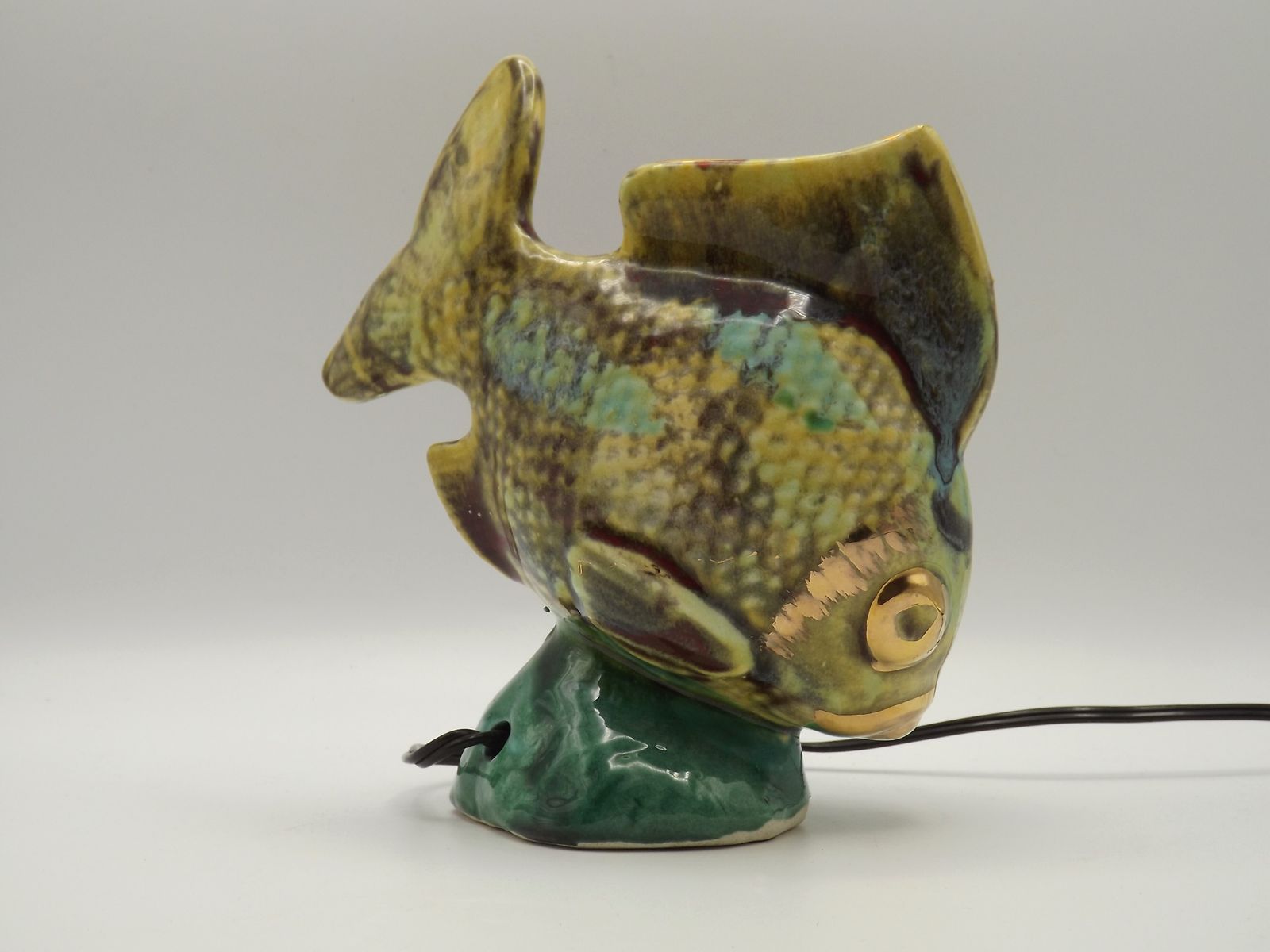 photo furniture Lampe de table en céramique de Vallauris, poisson polychrome, estampillée, années 1950