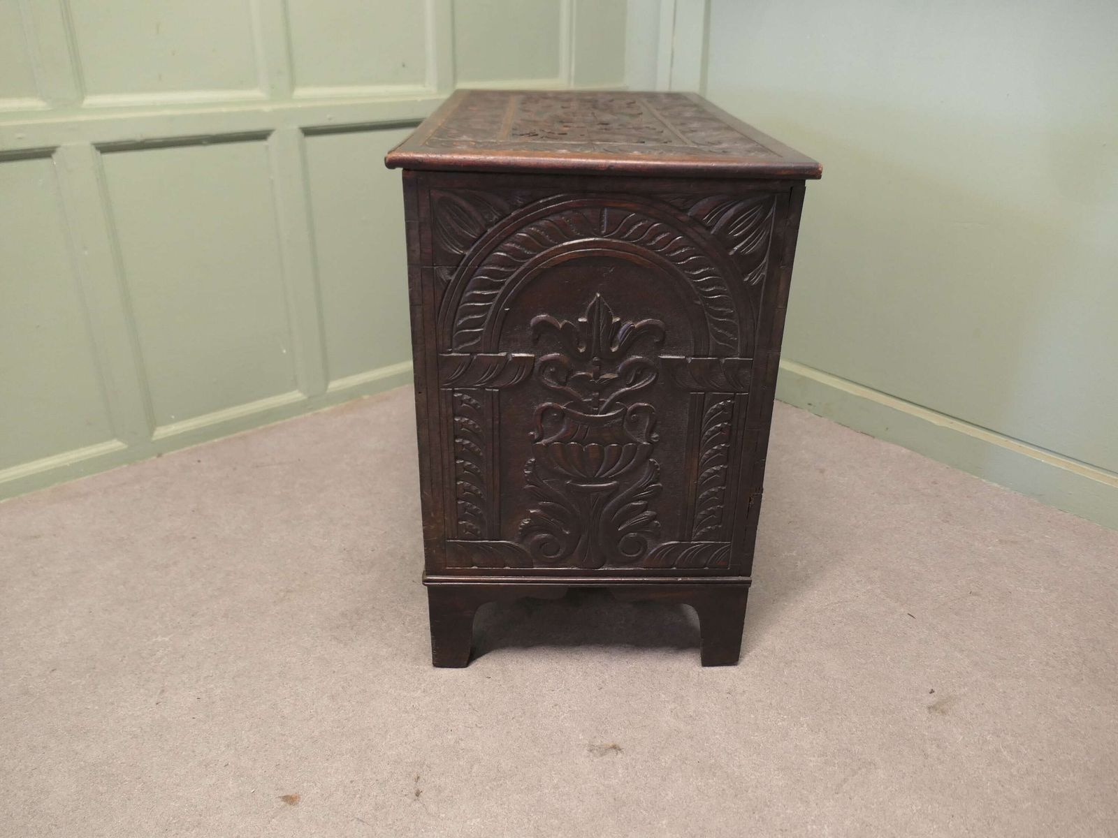 Cottage Size Green Man Carved Oak Mule Chest This Is A Beautifully Carved Mule Chest photo 1500.0