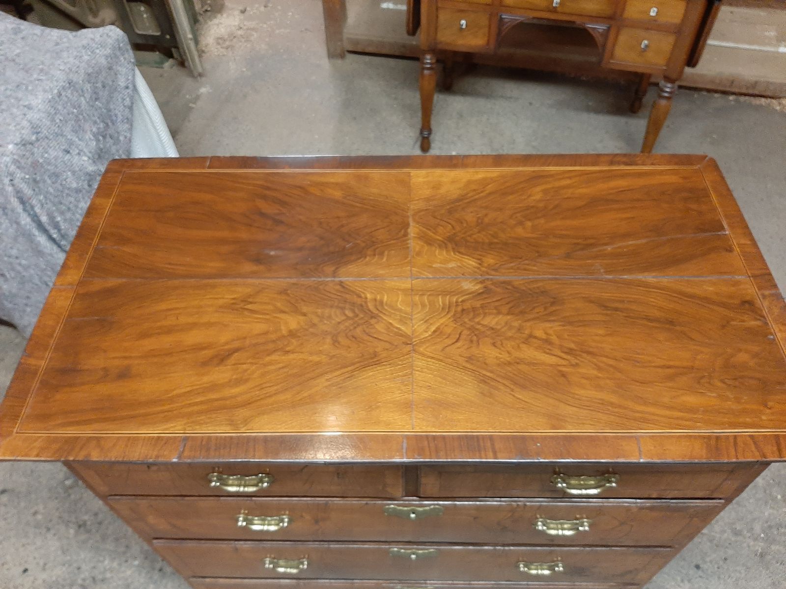 Lovely Antique Late 18th Century Walnut Chest Of Drawers photo for sale