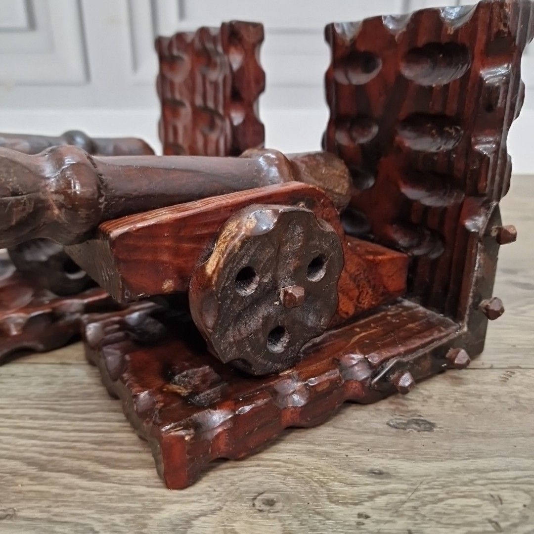 photo vintage Retro Vintage Pair Bookends Carved Wooden Cannon – Nautical Military Decorative