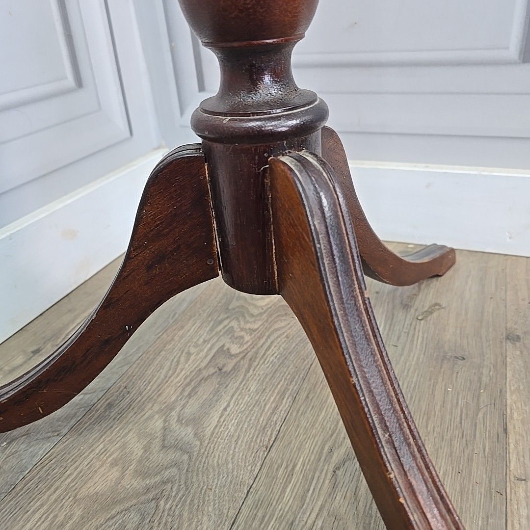 Home Decor Antique Plant Stand Table Tall Wooden Turned & Carved Torchere Solid Mahogany photo