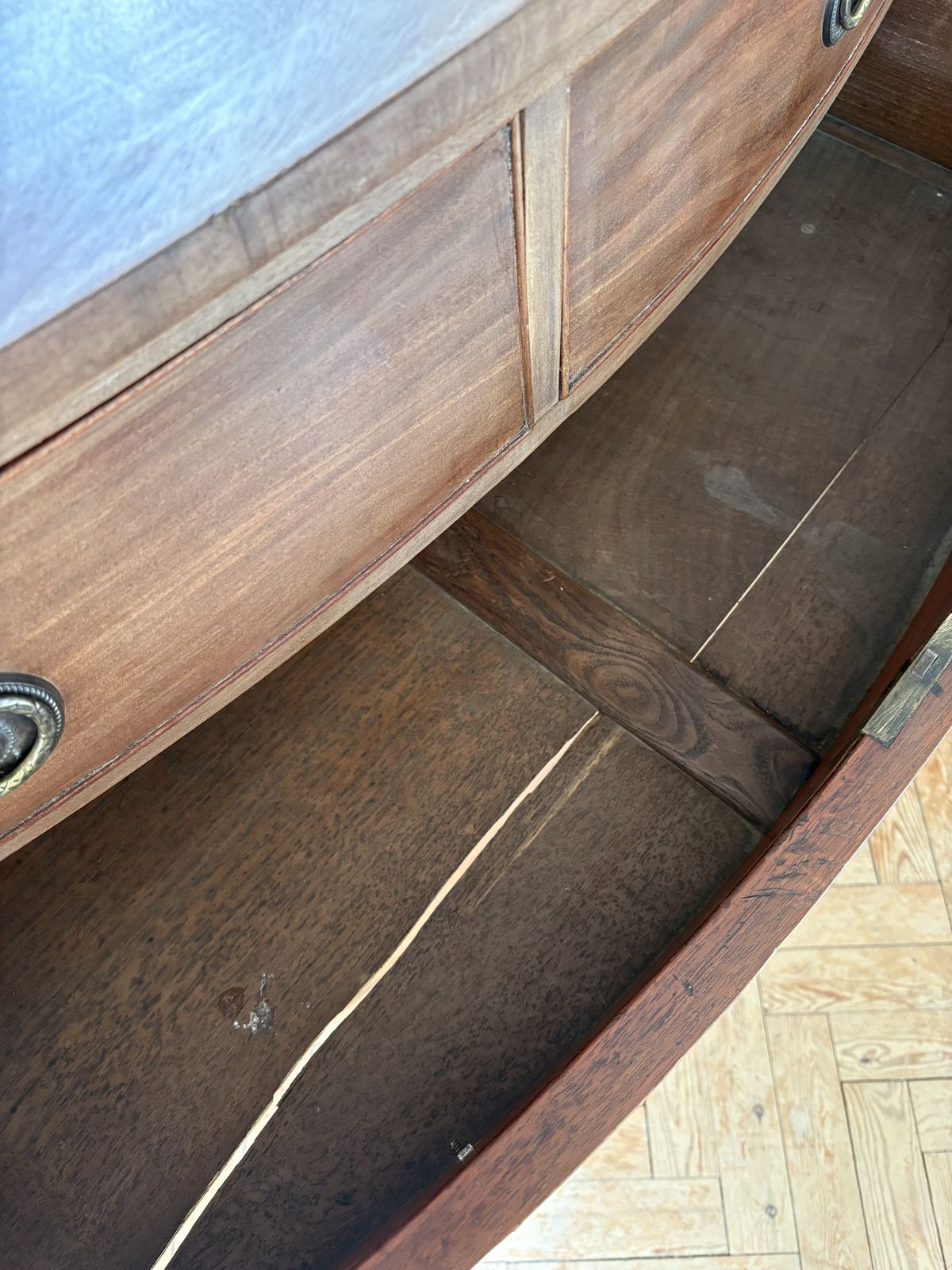 765.0 Antique Mahogany Bow Fronted Chest Of Drawers ( Separated Into Two Parts ) photo