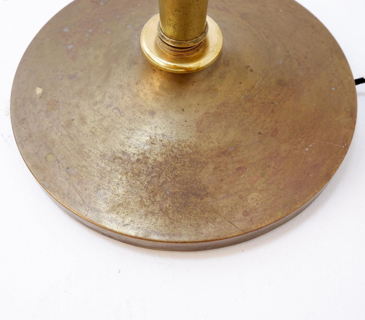 photo vintage Art Deco Bronzed Metal And Brass Floor Lamp In The Style Of Pietro Chiesa, 1940s