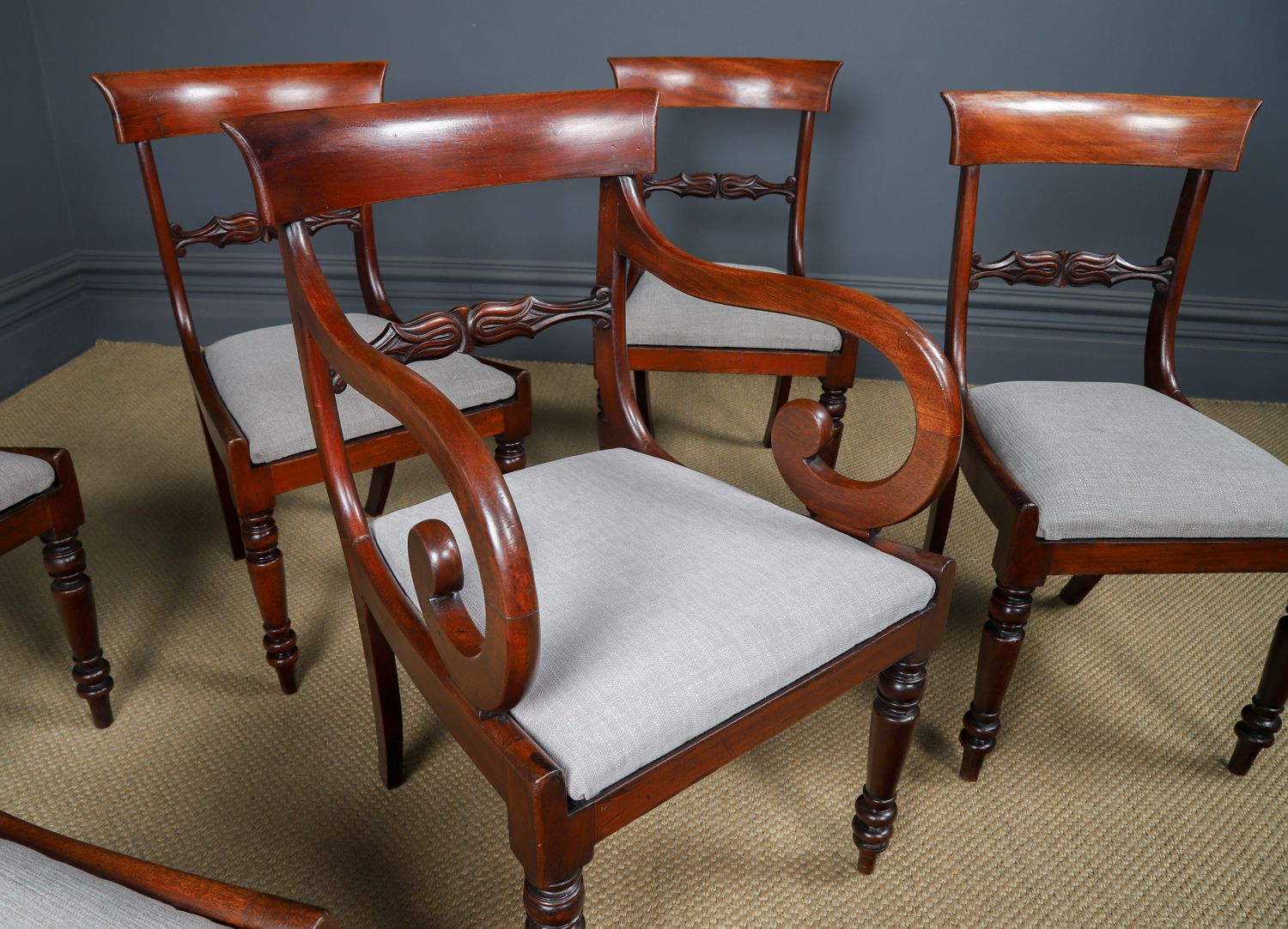 photo vinterior English Georgian Set Of Six Mahogany Dining Chairs (Circa 1825)