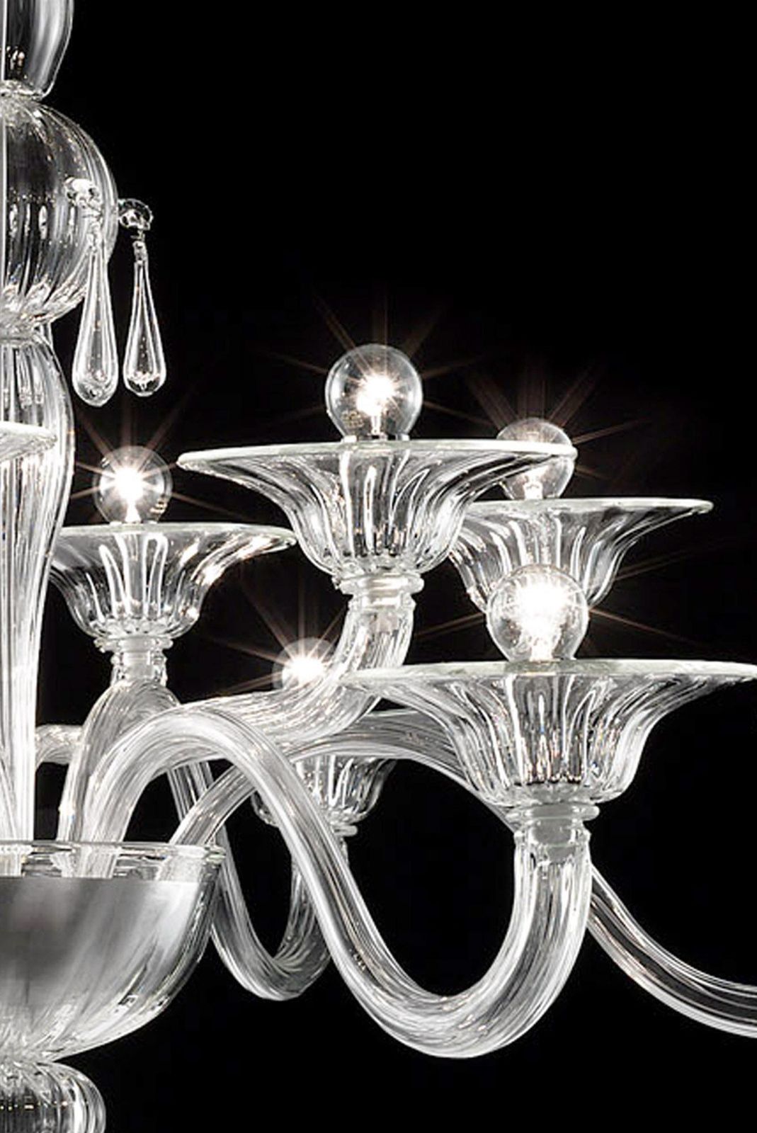 Elegant Transparent Venetian Murano Glass Chandelier photo for sale