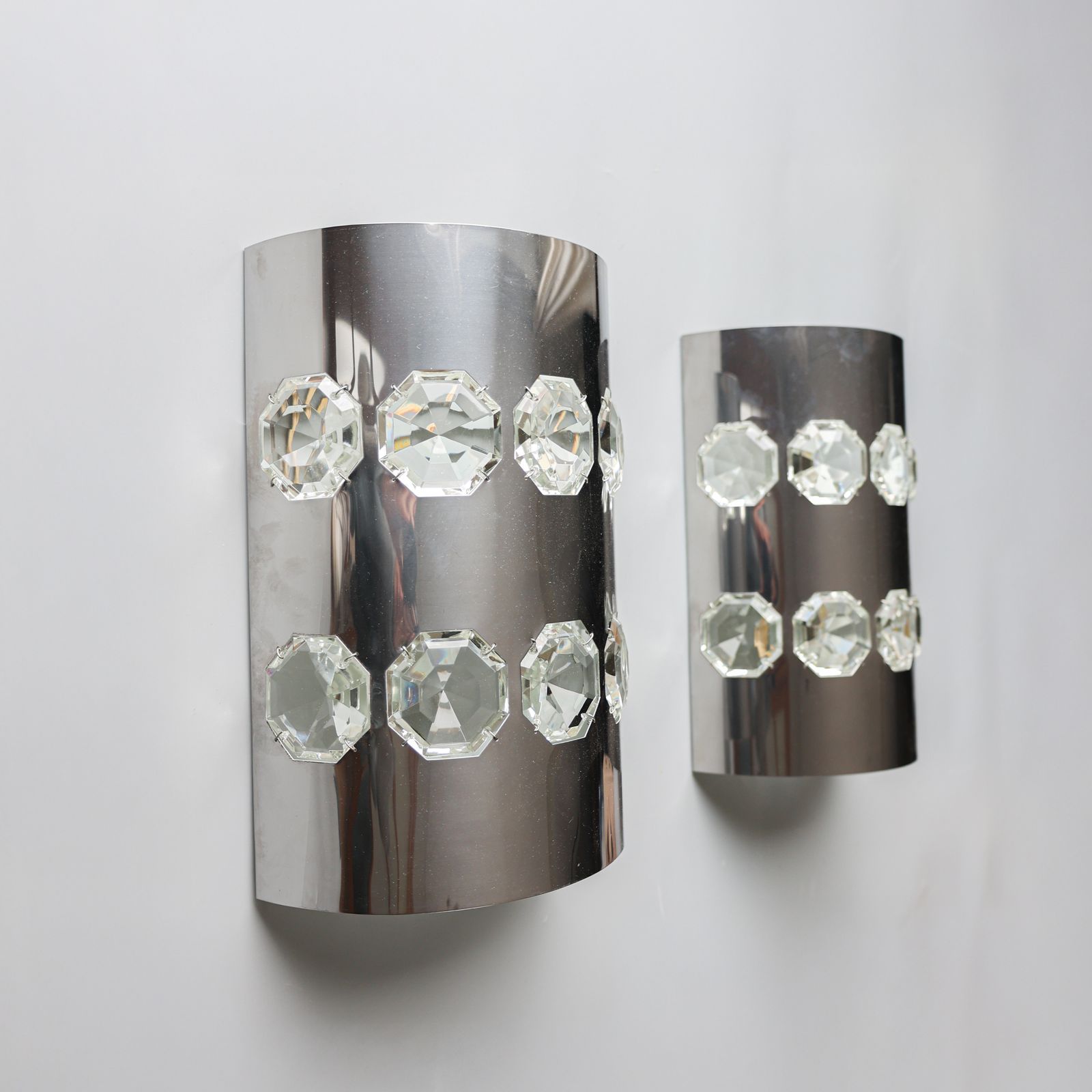 Paire d'appliques en chrome et verre par Oscar Torlasco, années 1970, Italie. photo vinterior