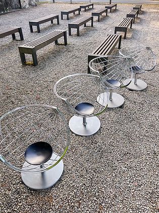 photo furniture Set Of 4 Rudi Verelst 'Atomic' Chairs   Novalux, 1970s.