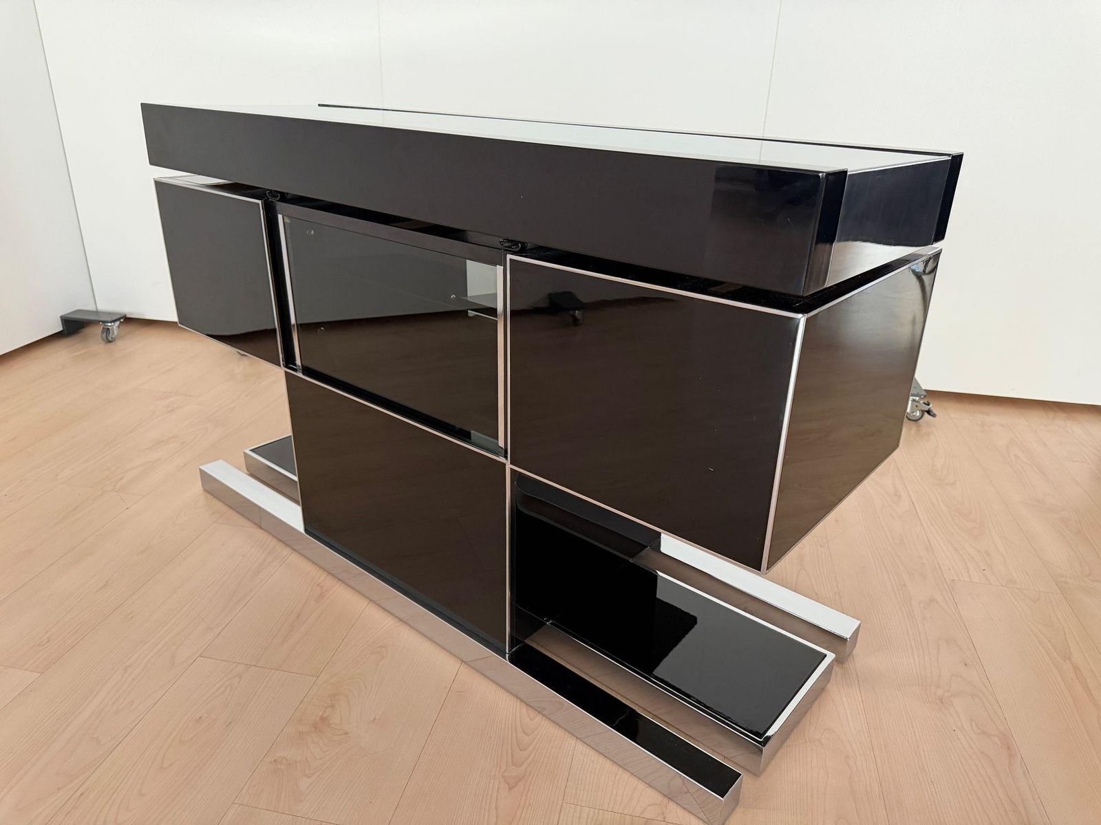 photo vintage Willy Rizzo Convertible Bar, Black Lacquer, Chrome, Leather, Italy Circa 1970