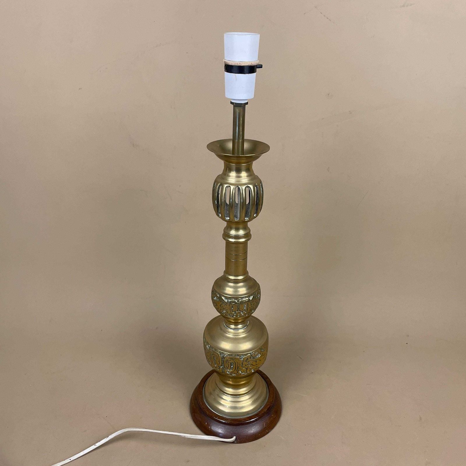 Oriental Brass Gold Lamp Chinese Light Asian Antique Large Ornate Round Wood Base Table Lamp Light Bedside Old Pattern Statement Large photo vintage