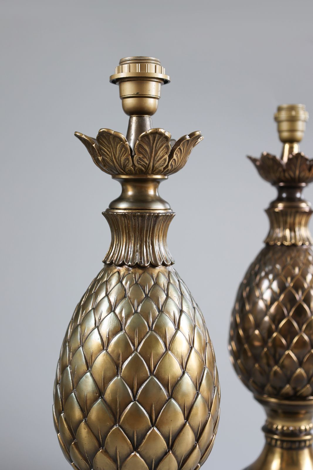 Lot de deux lampes de table Deknudt Loevsky & Loevsky motif ananas photo vinterior