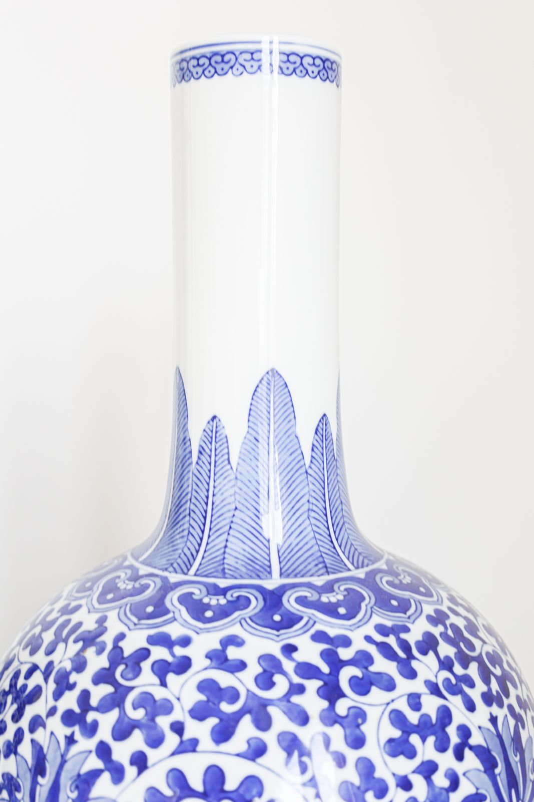 Paire de vases chinois décoratifs assortis photo 429.0