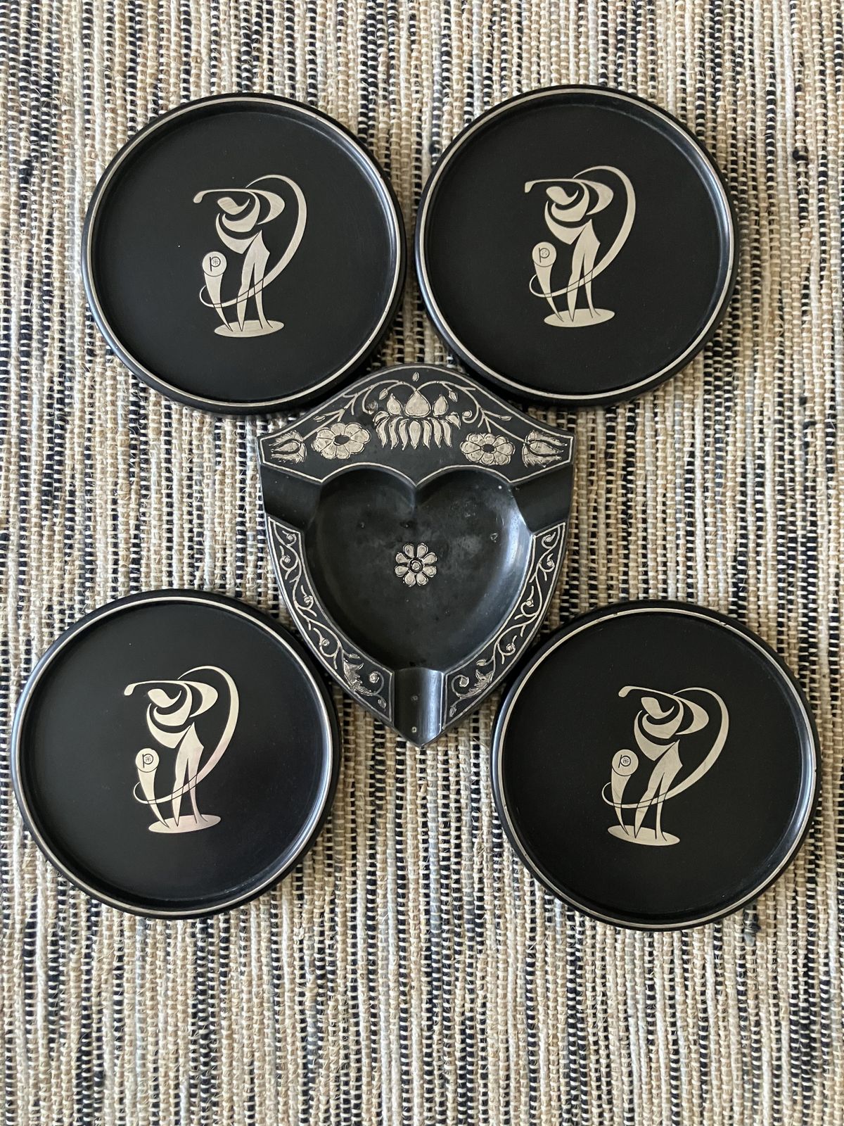 Set Of 4 Rare 1959 Swedish Perstorp “Ami” Isolit & 850 Silver Golfer Coasters — Mid Century Modern photo vinterior