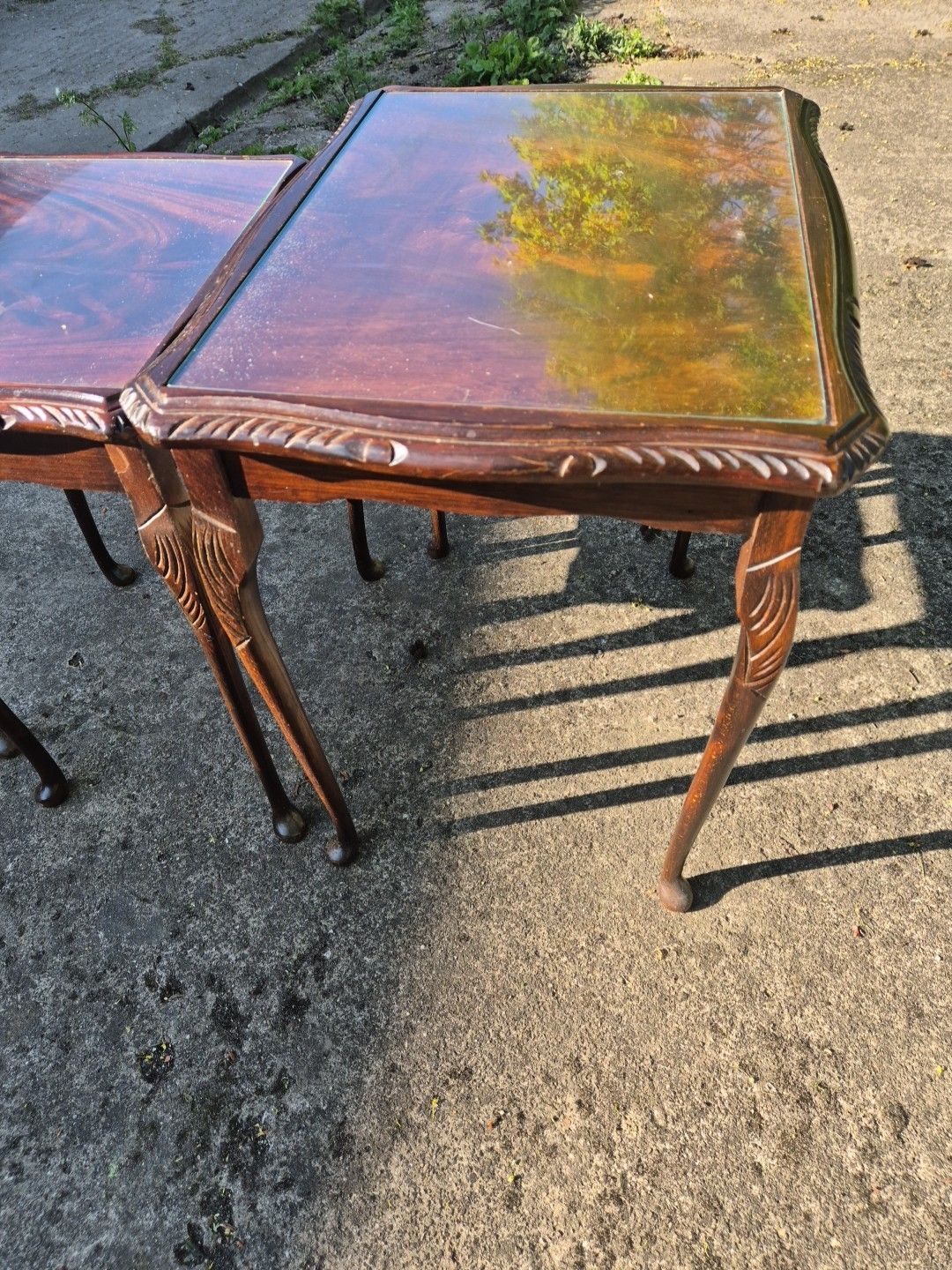 Vintage Nest Of 3 Mahogany Tables With Queen Anne Legs & Glass Tops photo vintage