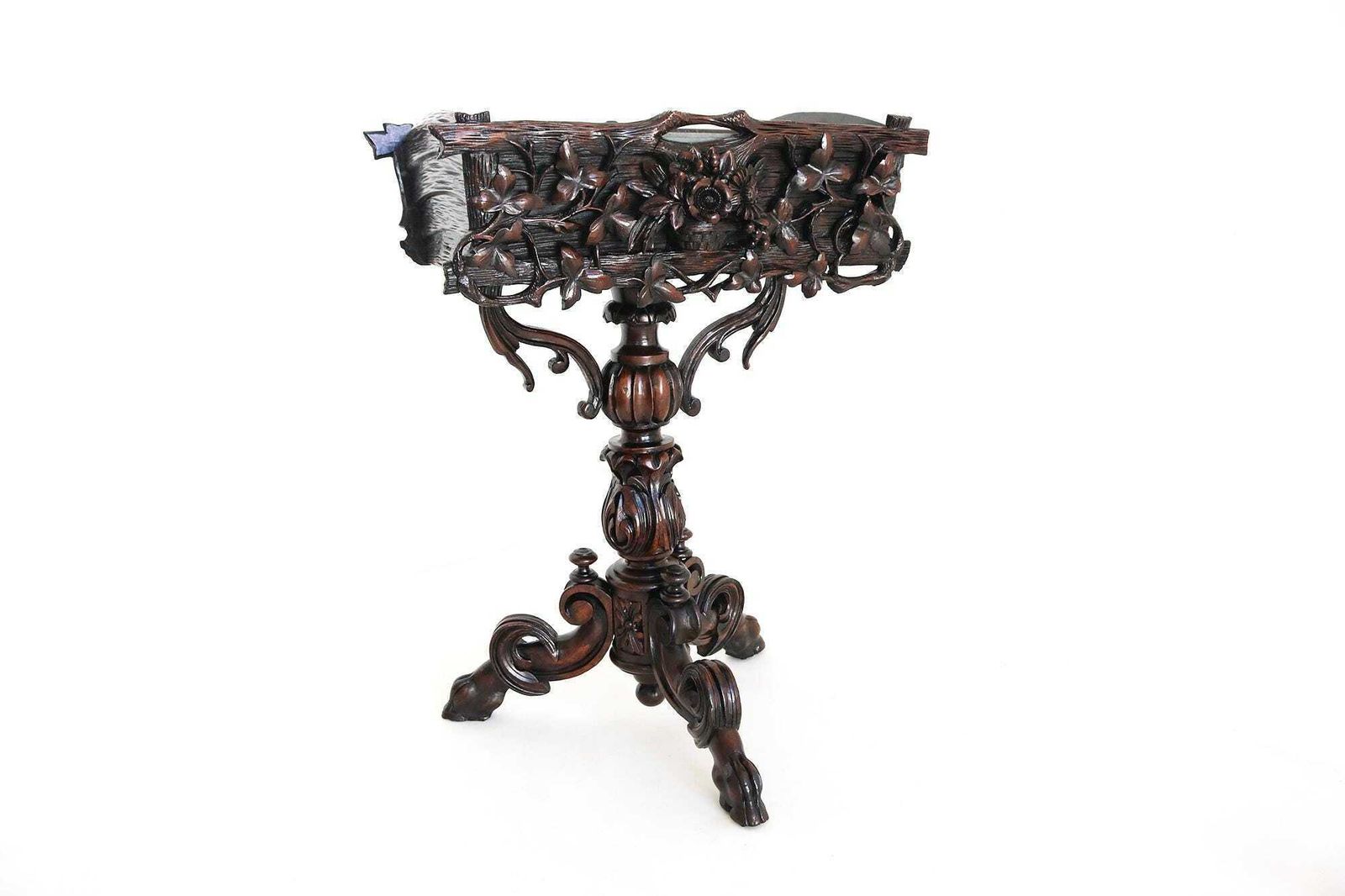 19e Eeuwse Franse Black Forest Jardinière Met Zinken Bak – Met De Hand Gesneden Floraal Middenstuk, Ca. 1880