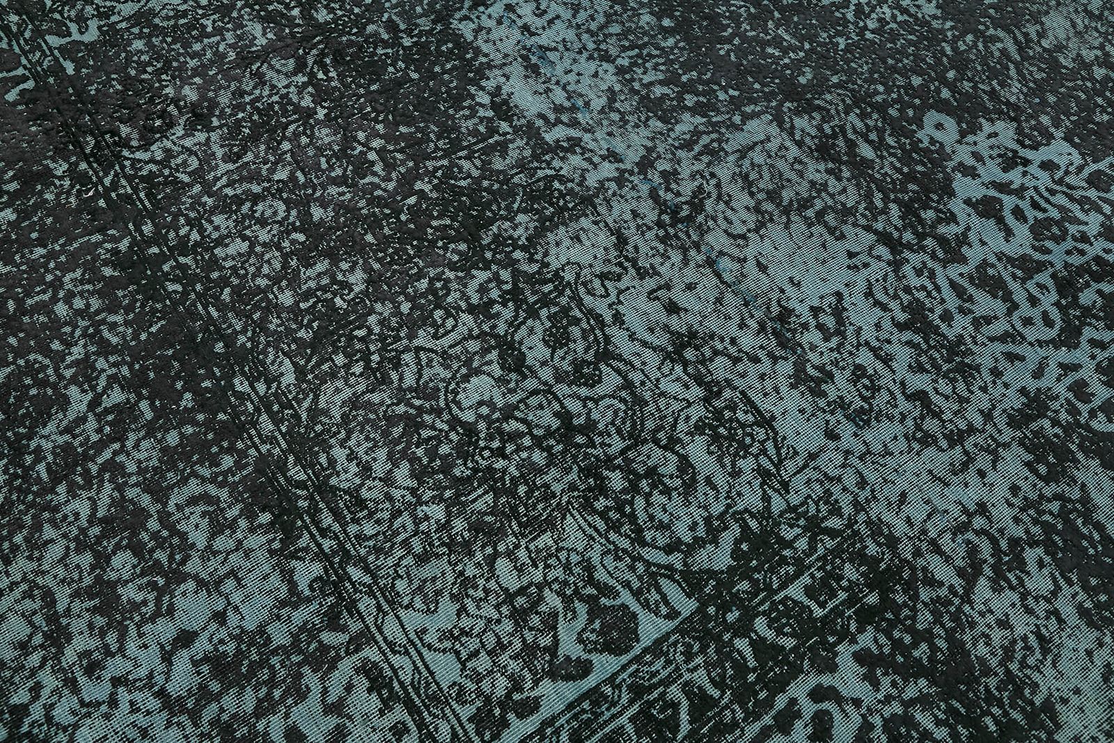 photo furniture Grand tapis overdyed noir, 10x13