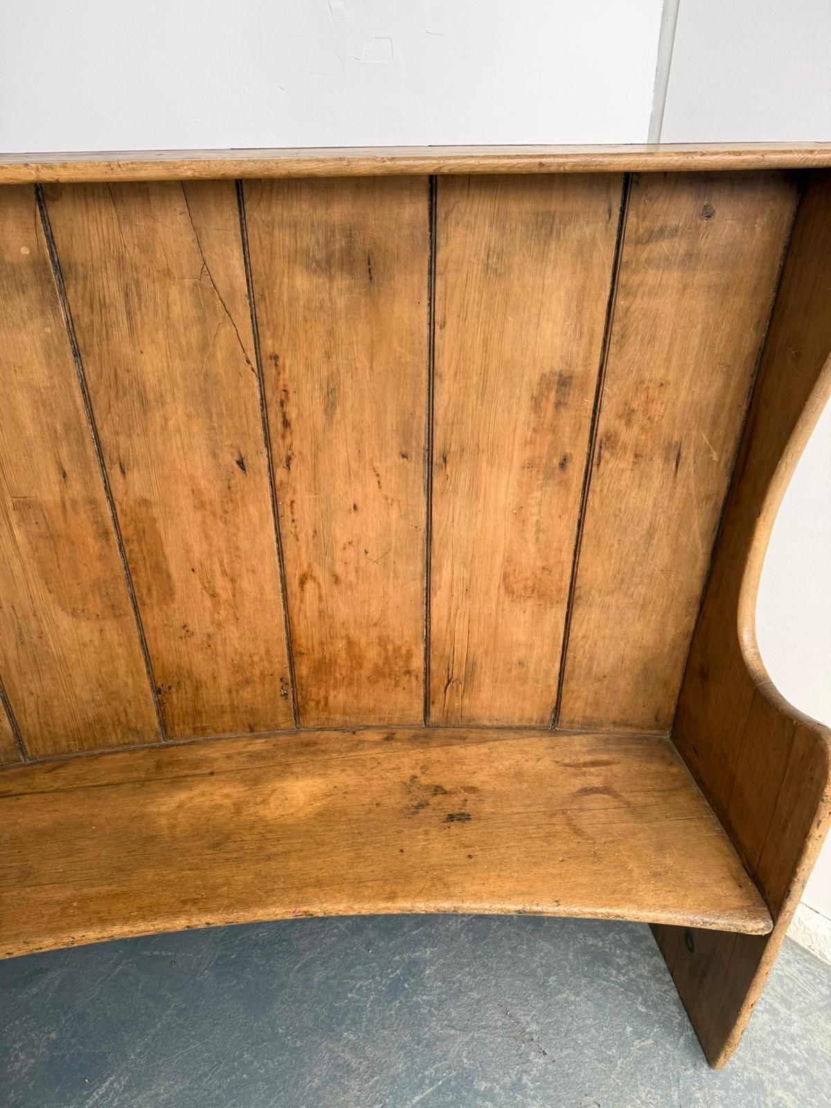 A Superb Original Early Victorian Pine Waxed Barrel 3 Seater Settle photo vintage