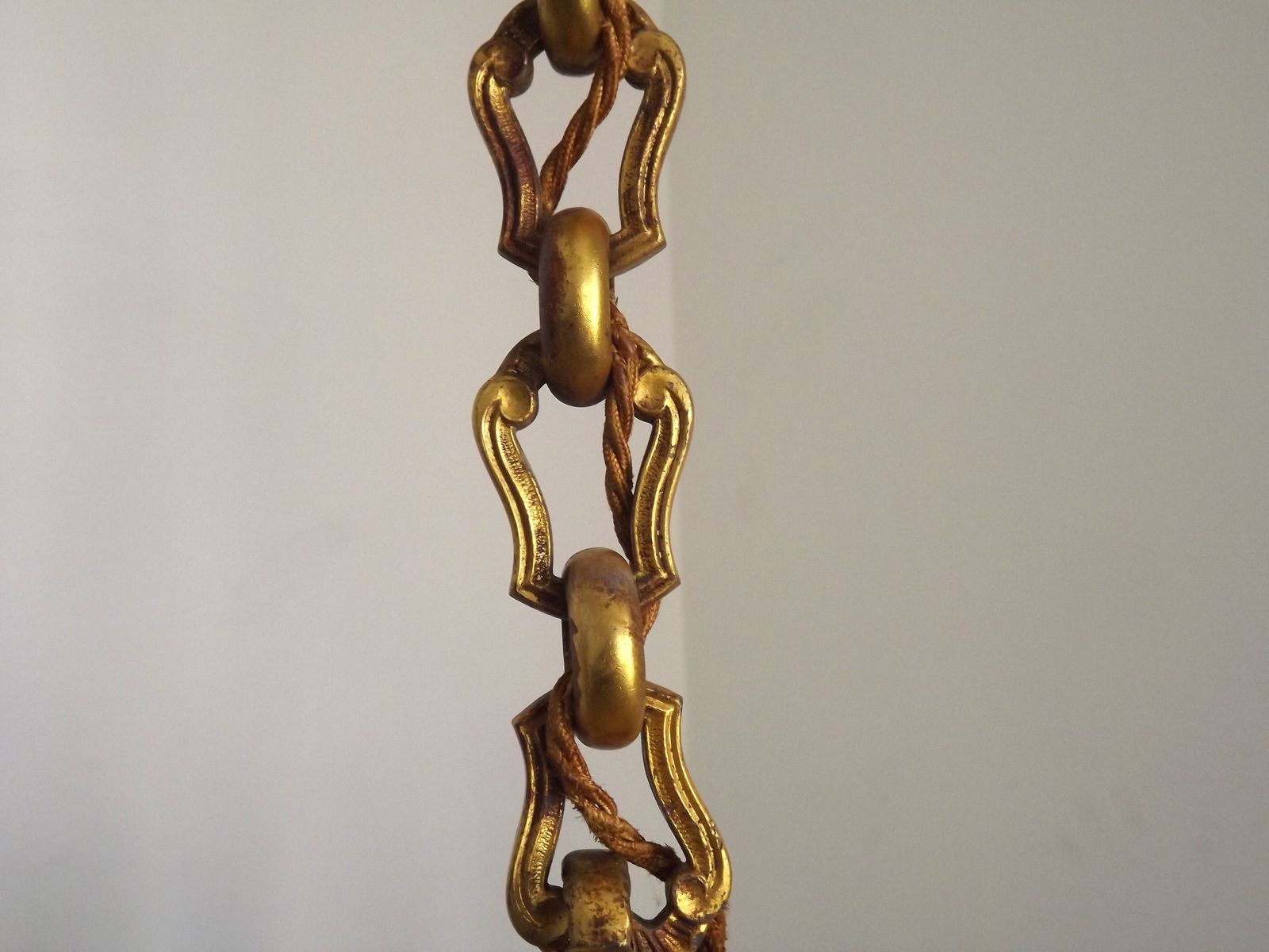 575.0 Grand lustre à cage Art Nouveau en laiton et cristal à 6 lumières, France photo
