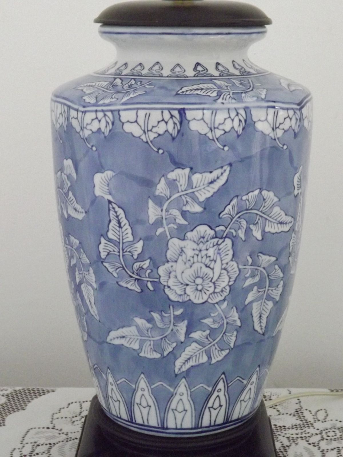 Tall Blue & White Oriental Style Ceramic Table Lamp With Floral Decoration Wooden Plynth Base photo 225.0