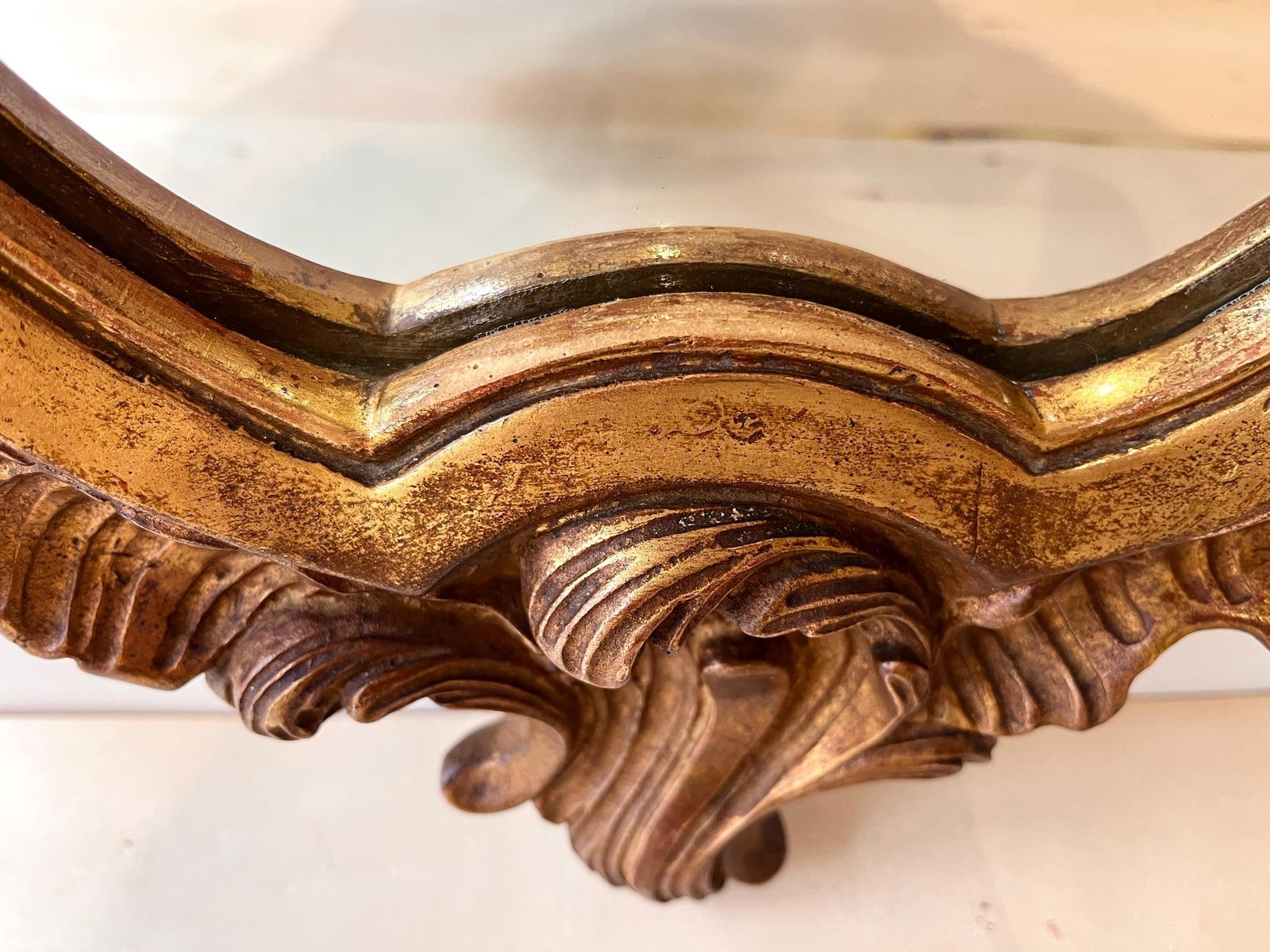 397.0 Antique Rococo Mirror In Wood And Gilded Stucco Circa 1920, Louis XV Style Mirror 27 X 17 In photo
