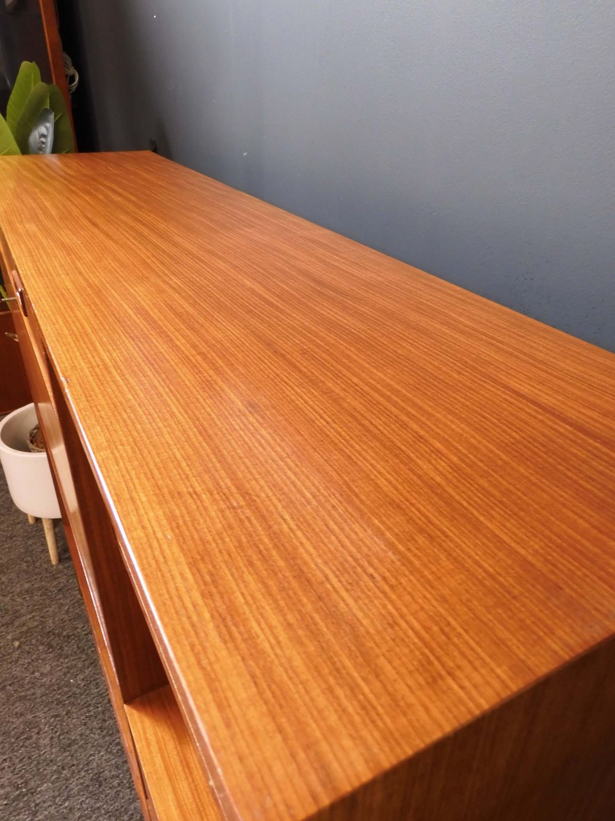 photo furniture Mid Century Modern Sideboard Bureau In Teak – United Kingdom, 1960s