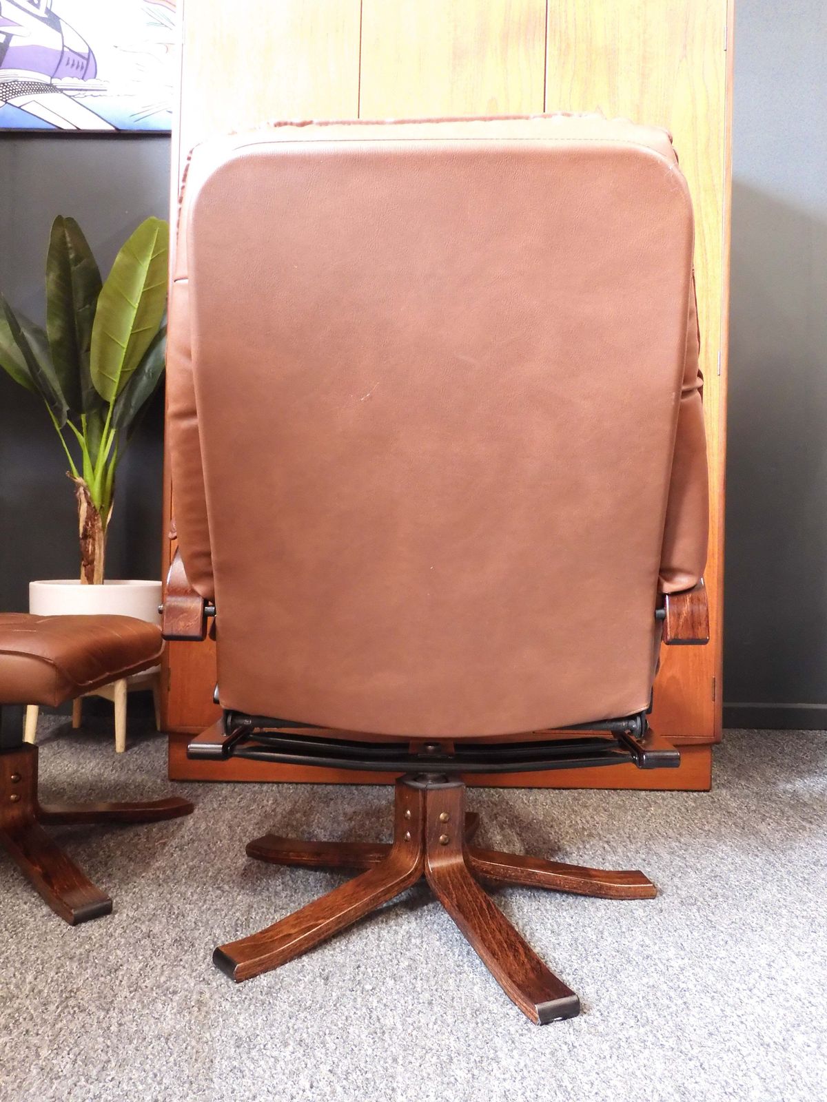 photo for sale Unico Recliner Armchair And Ottoman In Teak And Leather – Denmark, 1960s/1970s
