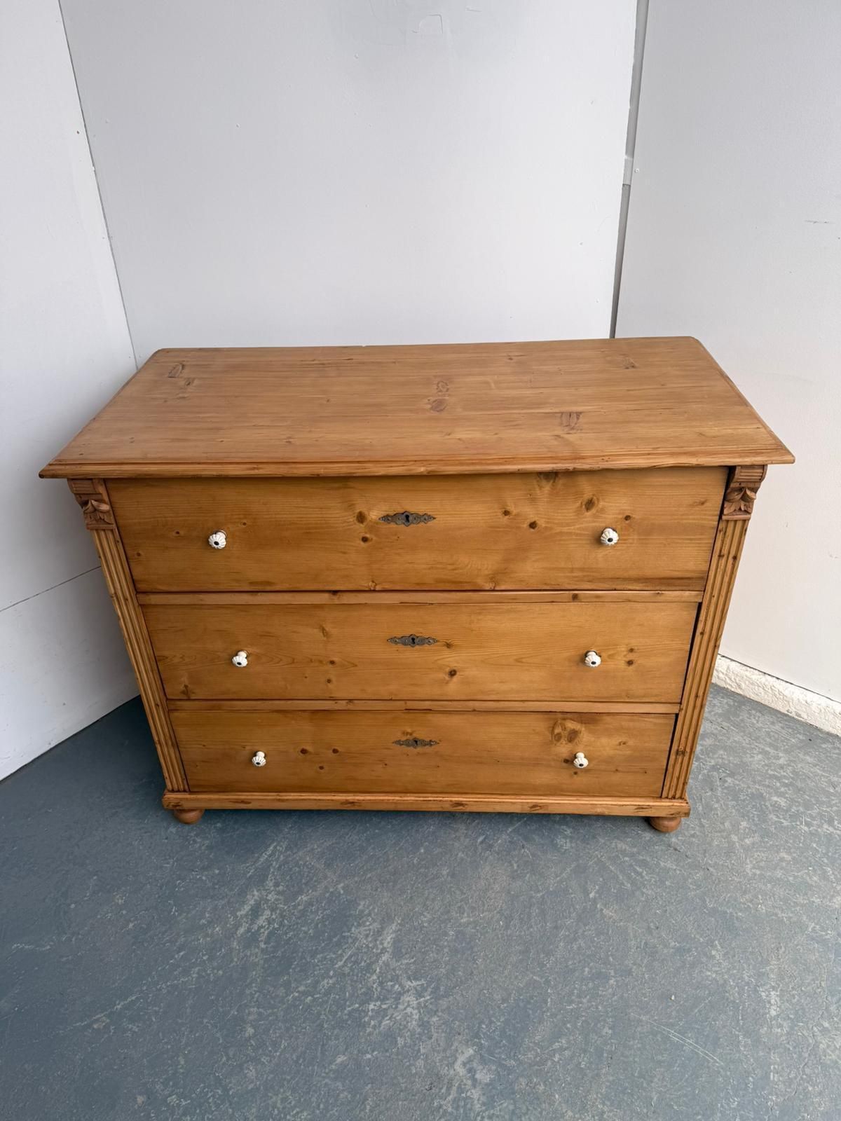 A Beautiful Victorian Pine Hungarian Waxed 3 Drawer Chest Of Drawers photo for sale